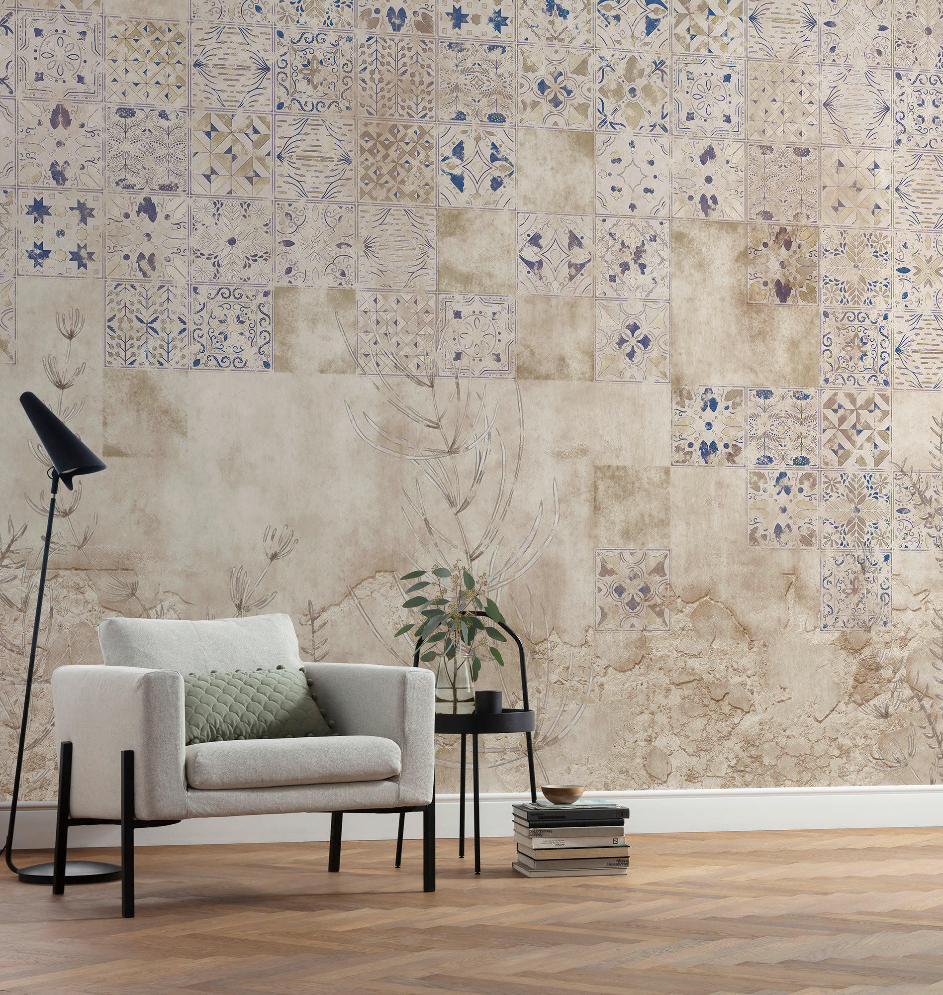 VLIESTAPETE MURMUROUS MARRAKESH  - Braun/Grau, LIFESTYLE (400/250cm) - Komar