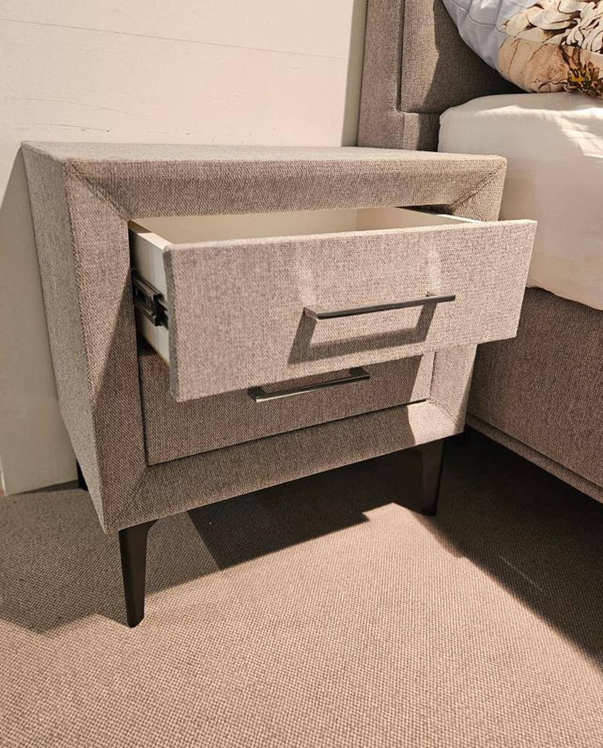NOPTIERĂ in  - Modern, material pe bază de lemn (55/58/40cm) - Hom`in
