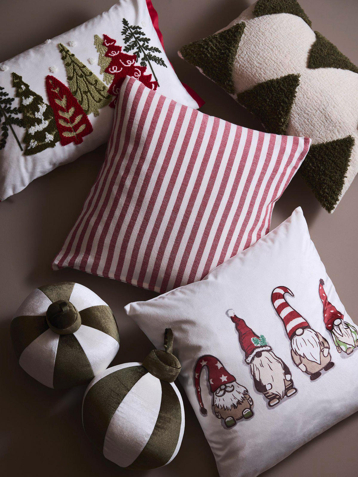 KISSENHÜLLE Holly 30/50 cm  - Grün, Design, Textil (30/50cm) - Svanefors