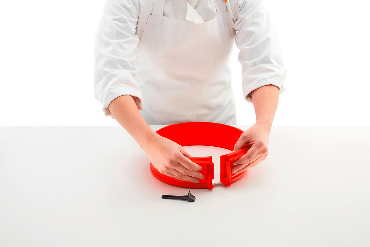 PEKAČ         - rdeča, Basics, umetna masa (23/7/23cm) - LEKUE