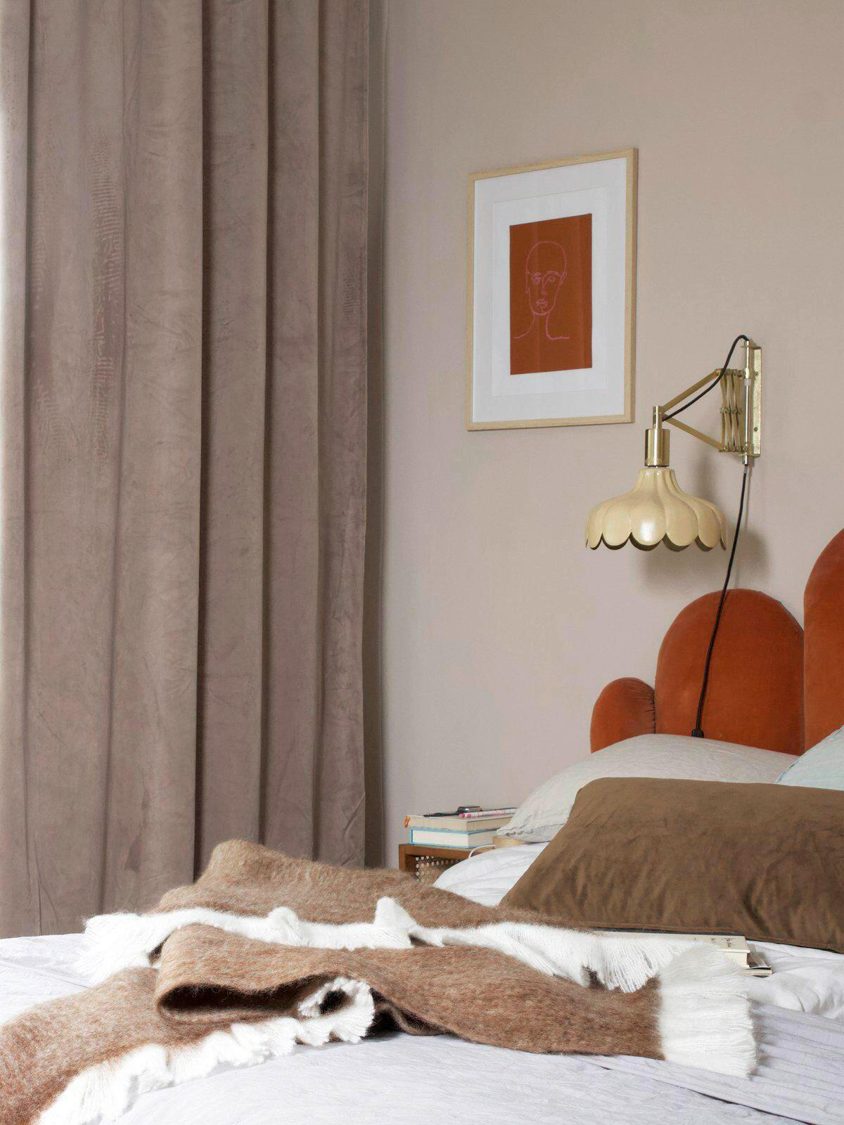 FERTIGVORHANG Verdunkelung  - Hellbraun, Basics, Textil (135/320cm) - Svanefors