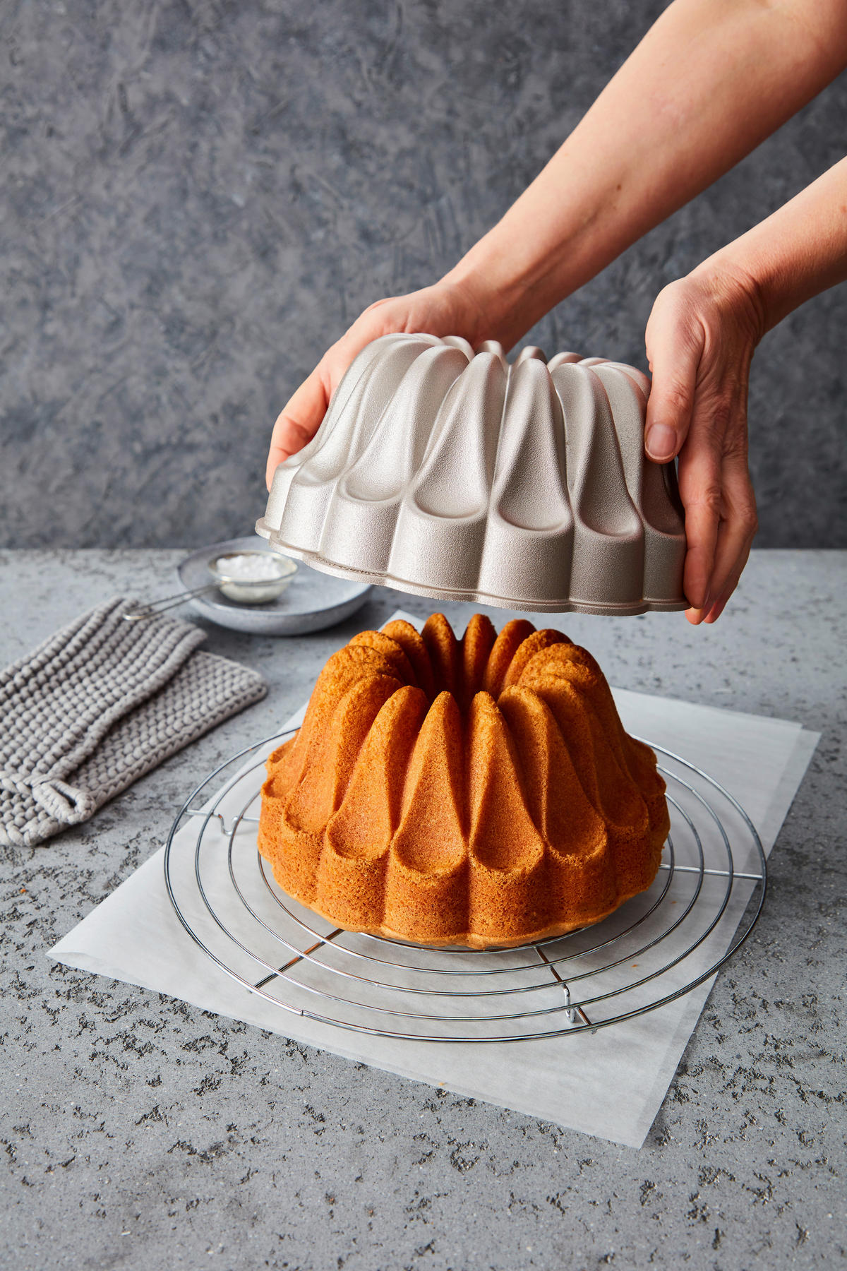 GUGELHUPFFORM  - Silberfarben, Trend, Metall (23,5/10,5cm) - Birkmann