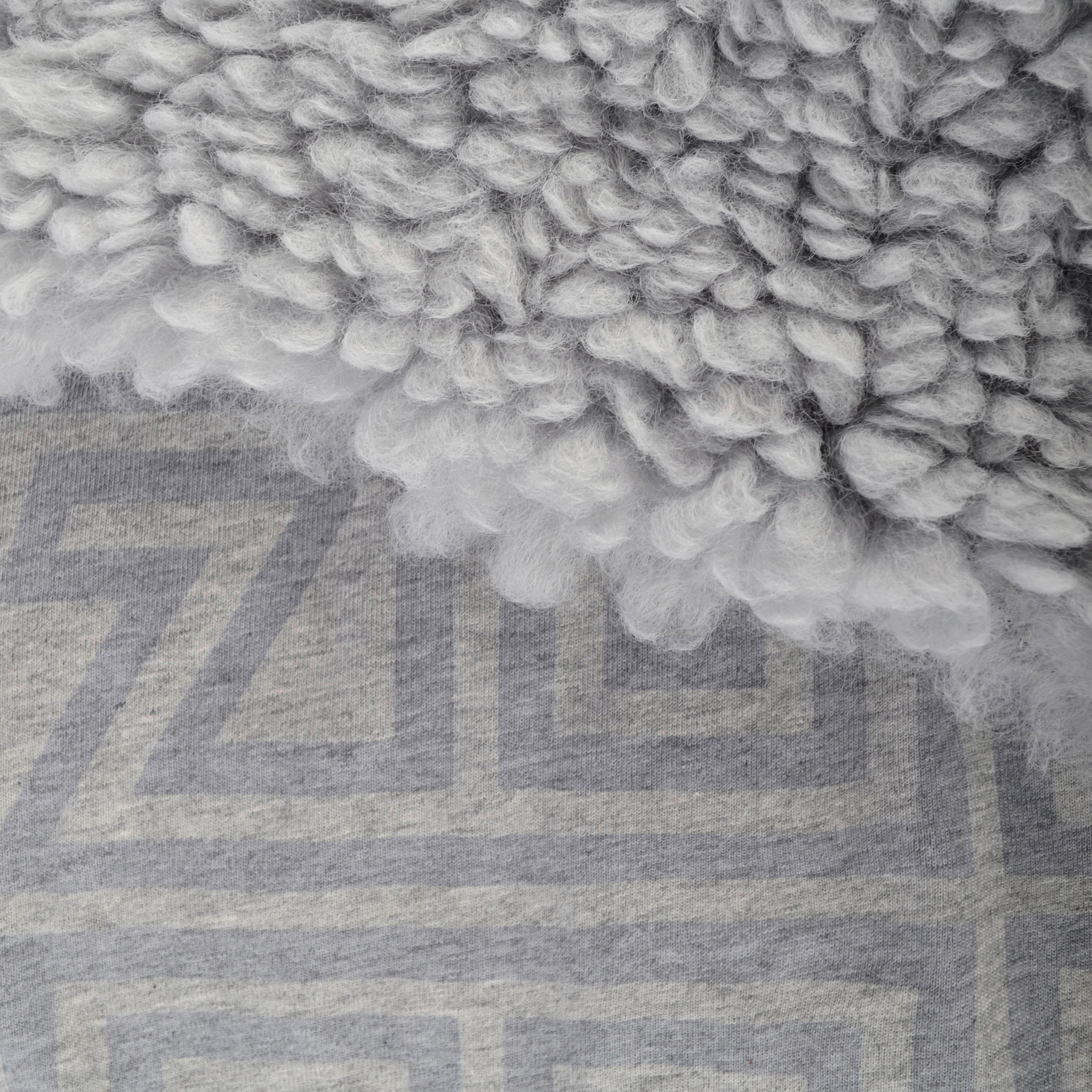 DECKE Reborn Lamb Legacy 140/190 cm  - Hellgrau/Grau, Basics, Textil (140/190cm) - Zoeppritz