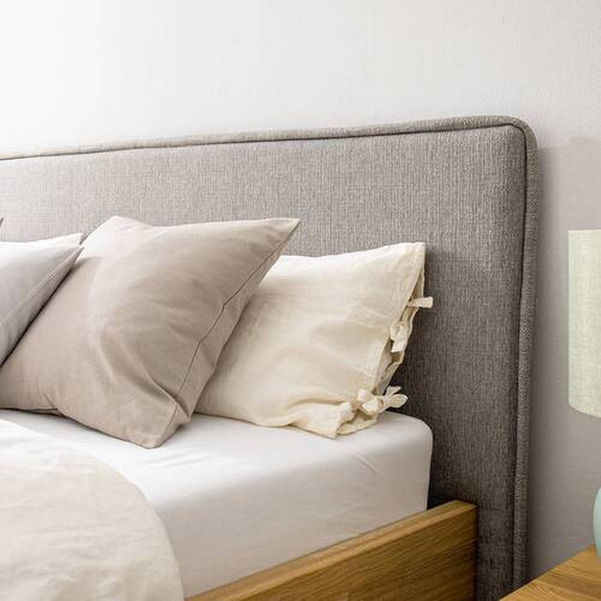 BETT 180/200 cm,  in Wildeiche, gepolstertes Kopfteil, Befestigungsmaterial,  - Wildeiche/Hellgrau, Natur, Holz (180/200cm) - home24