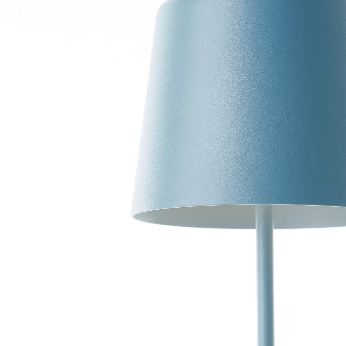 AKKU-TISCHLEUCHTE - Hellblau, Basics, Kunststoff/Metall (10/37cm) - Brilliant