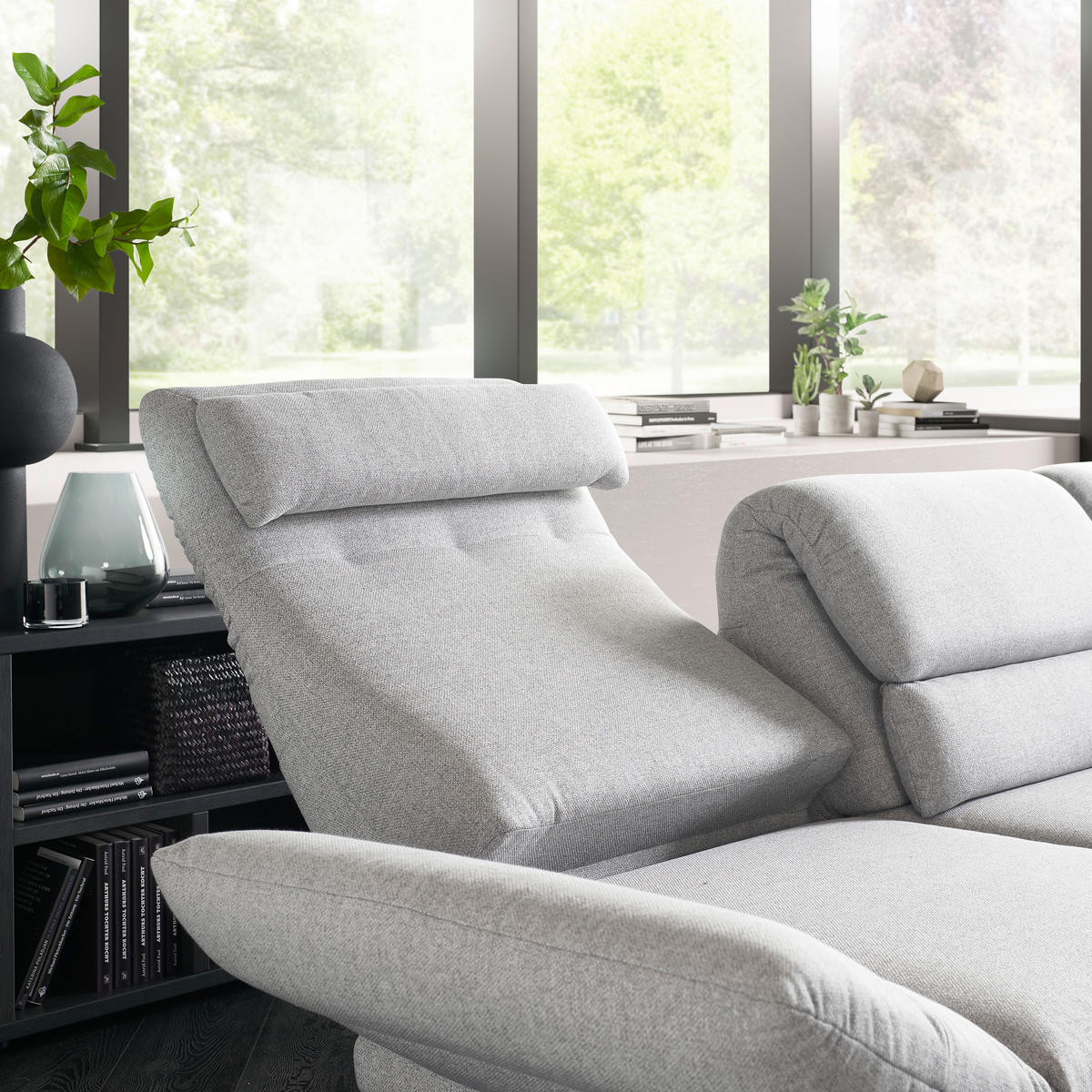 ECKSOFA in Flachgewebe Salbeigrün  - Salbeigrün/Schwarz, Design, Textil/Metall (256-363/212-253cm) - Dieter Knoll