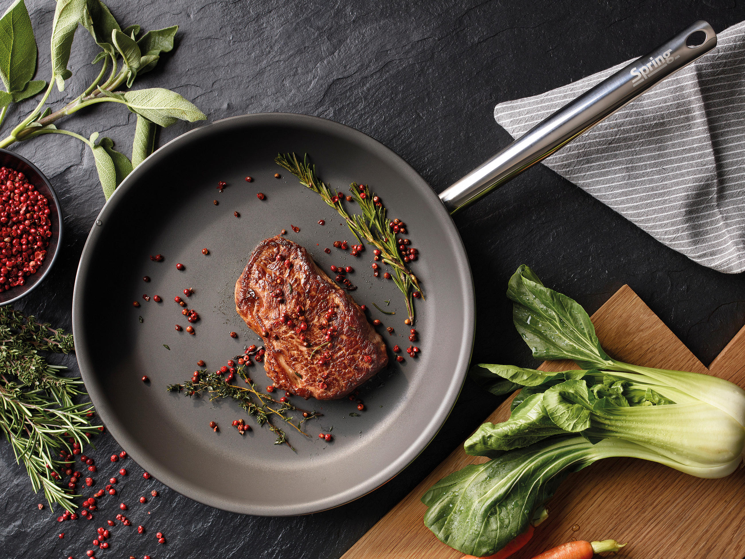 Thumbnail - Spring Bratpfanne Brigade Ultimate, Schwarz, Metall, 6.1 cm, backofengeeignet, kratzfest, rostfrei, besonders hoher Rand...