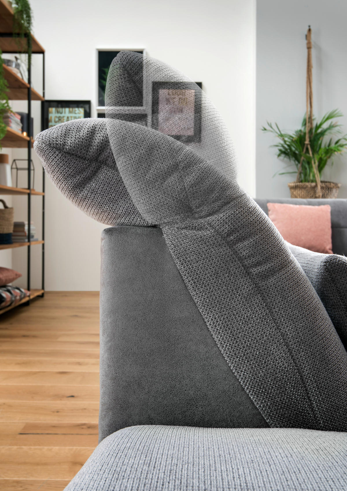 WOHNLANDSCHAFT in Mikrofaser Grau  - Chromfarben/Grau, Design, Kunststoff/Textil (204/350/211cm) - Xora