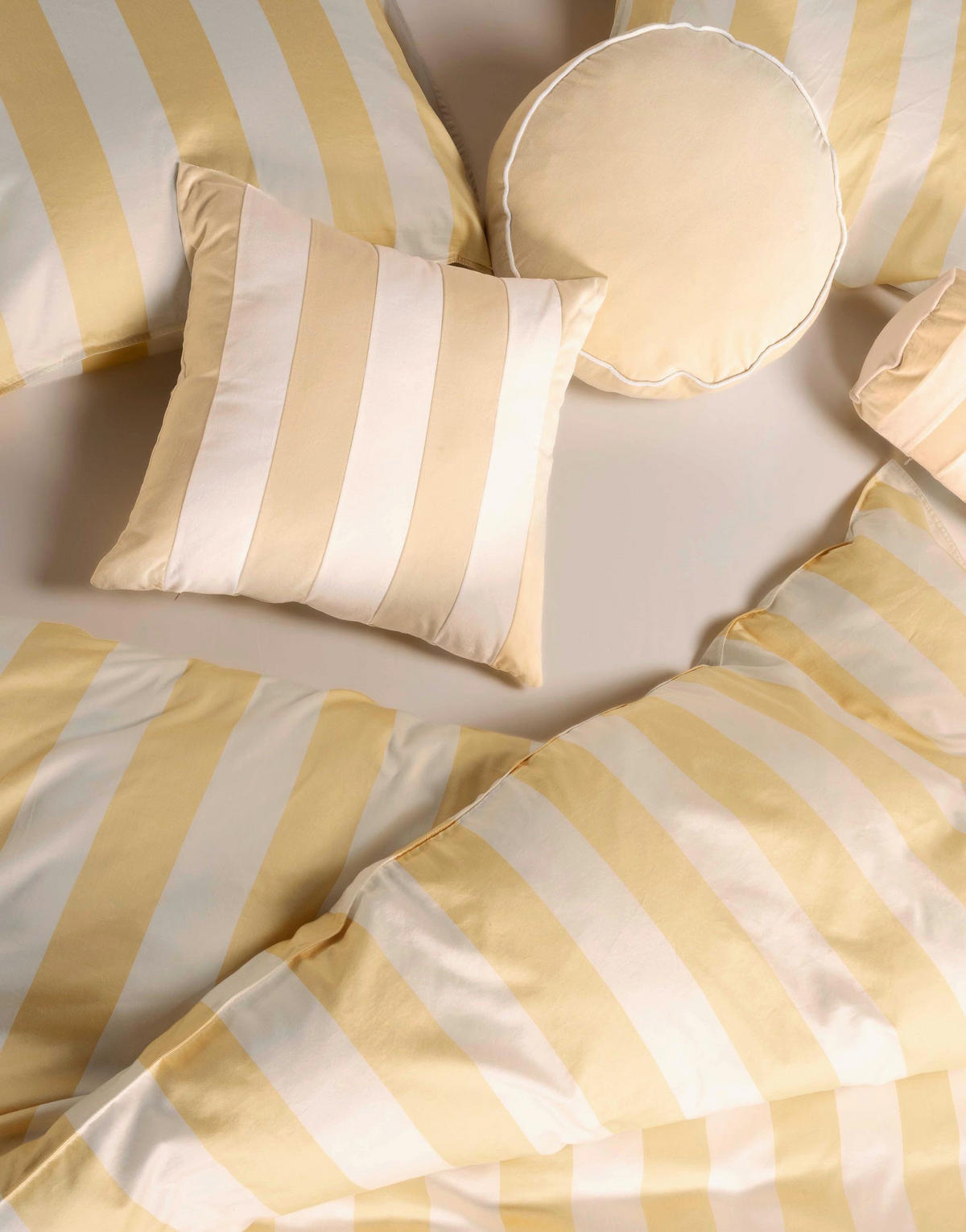 ZIERKISSEN Nino 50/50 cm  - Hellgelb, KONVENTIONELL, Textil (50/50cm) - Essenza