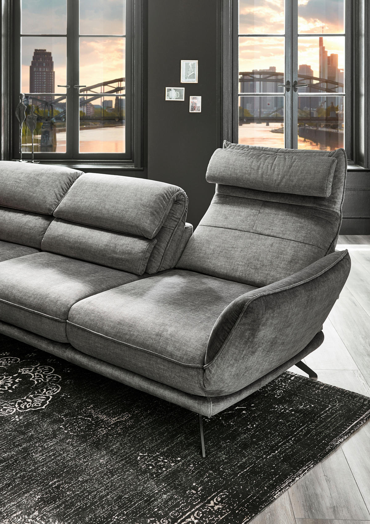 ECKSOFA in Velours Silberfarben  - Silberfarben/Schwarz, Design, Textil/Metall (153/283cm) - Valdera