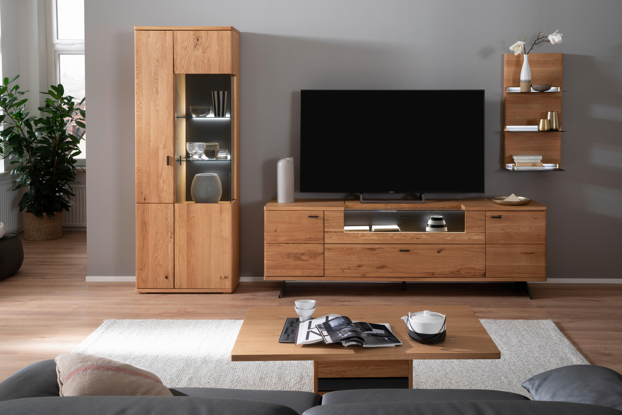 WOHNWAND 3-teilig  in Eichefarben 320/209/50 cm  - Eichefarben/Anthrazit, Natur, Glas/Holz (320/209/50cm) - Linea Natura