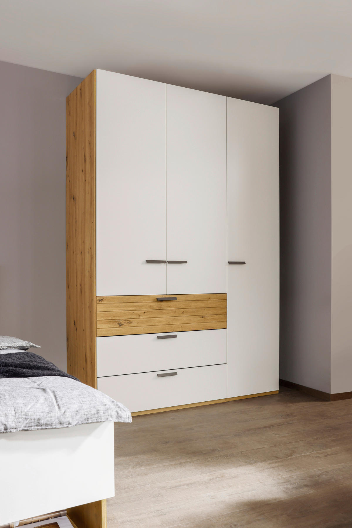 DREHTÜRENSCHRANK in Weiss, Eiche Artisan  - Weiss/Graphitfarben, Konventionell, Holzwerkstoff/Metall (151/223/62cm) - Xora