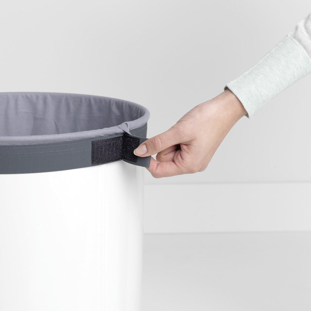 PRÁDELNÍ KOŠ - bílá, Design, kov/kompozitní dřevo (38/63,5/38cm) - Brabantia