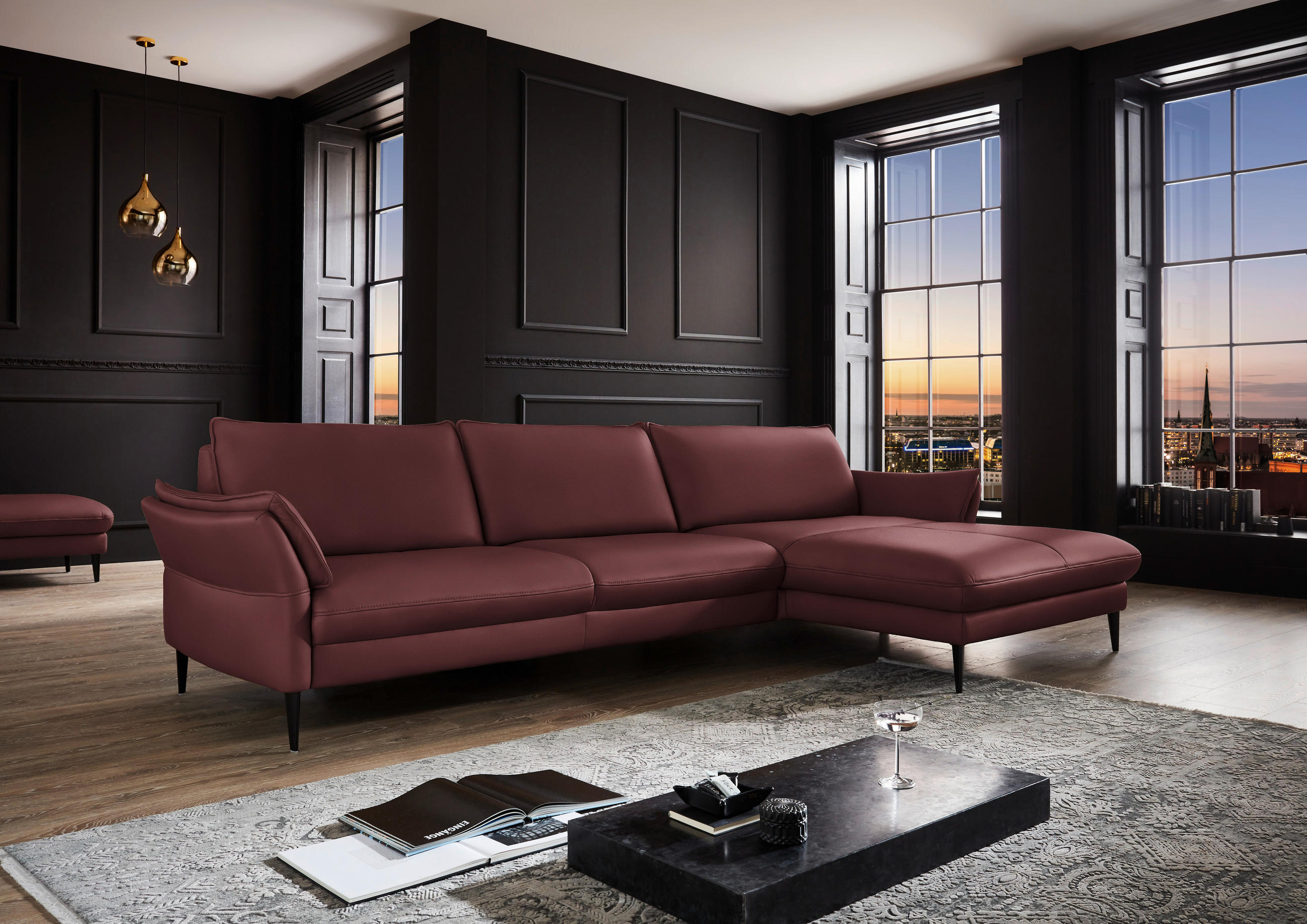 ECKSOFA in Echtleder Beere  - Beere/Schwarz, Design, Leder/Metall (334/172cm) - Hukla