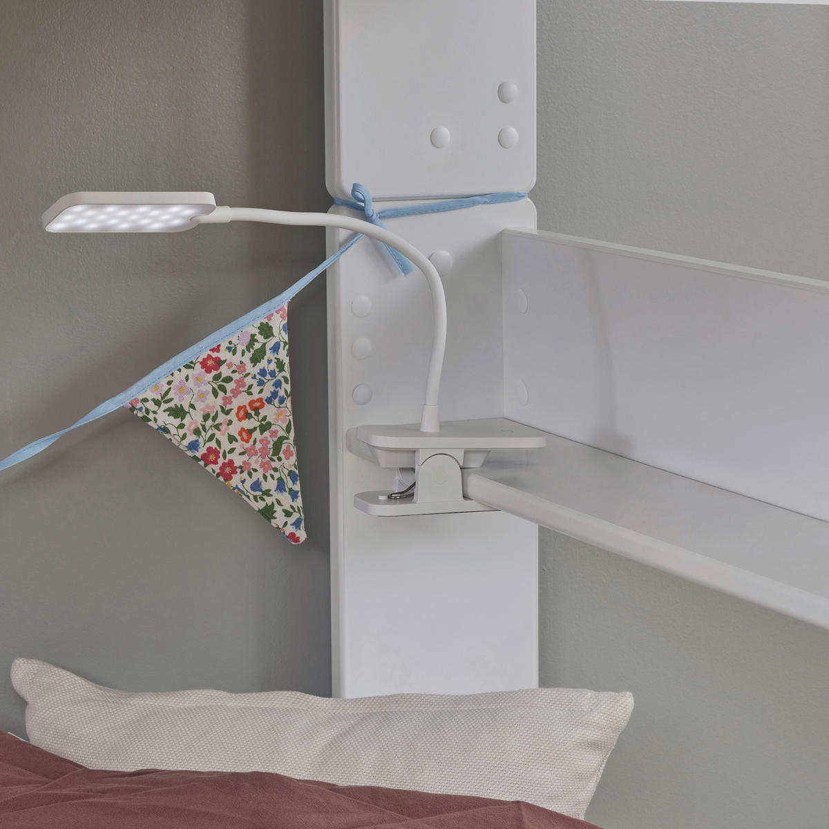 ETAGENBETT 90/200 cm,  in Weiß, Absturzsicherung, Leiter, Rollroste  - Naturfarben/Weiß, MODERN, Holzwerkstoff (90/200cm) - MID.YOU