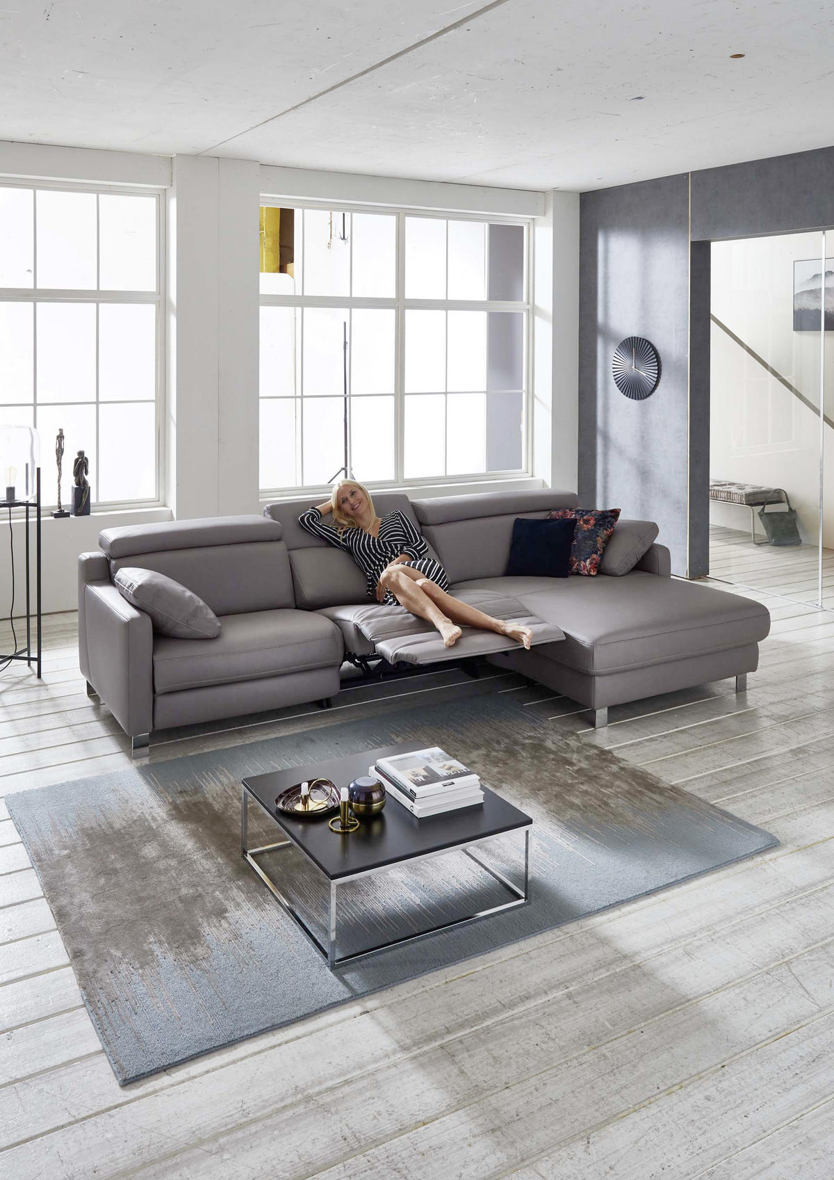 ECKSOFA in Echtleder Grau  - Chromfarben/Grau, Design, Leder/Metall (271/176cm) - Valdera