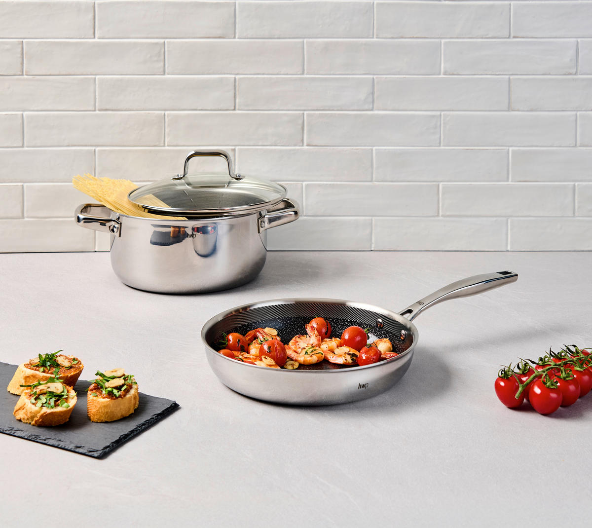 Set De Oale 3 piese  - străveziu/culoare inox, Basics, sticlă/metal - Homeware Profession.