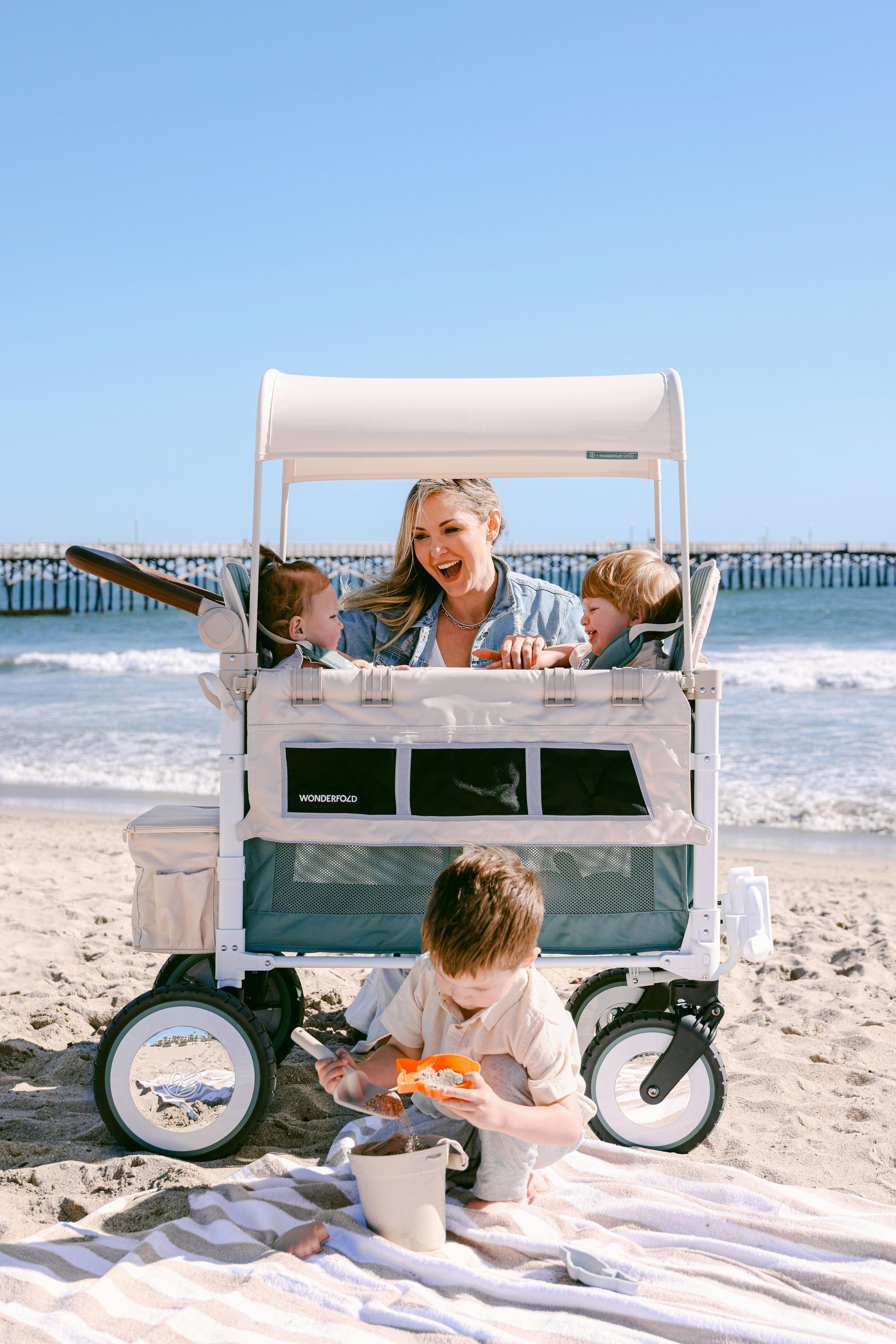 BOLLERWAGEN  VW2 VOLKSWAGEN STROLLER WAGON   - Salbeigrün/Beige, LIFESTYLE (63.5/128.27/137.16cm) - WONDERFOLD