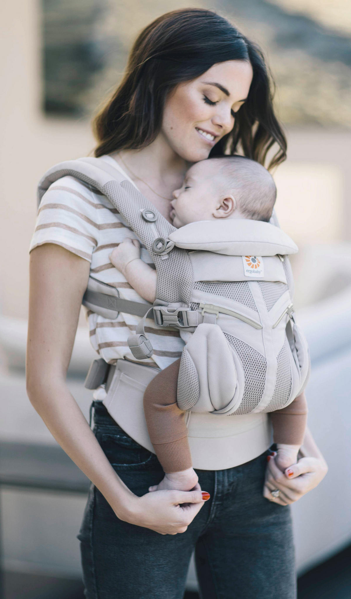 KENGUR NOSILJKA  OMNI 360 COOL AIR  - svetlosiva, Osnovno, tekstil (1,00kg) - Ergo Baby