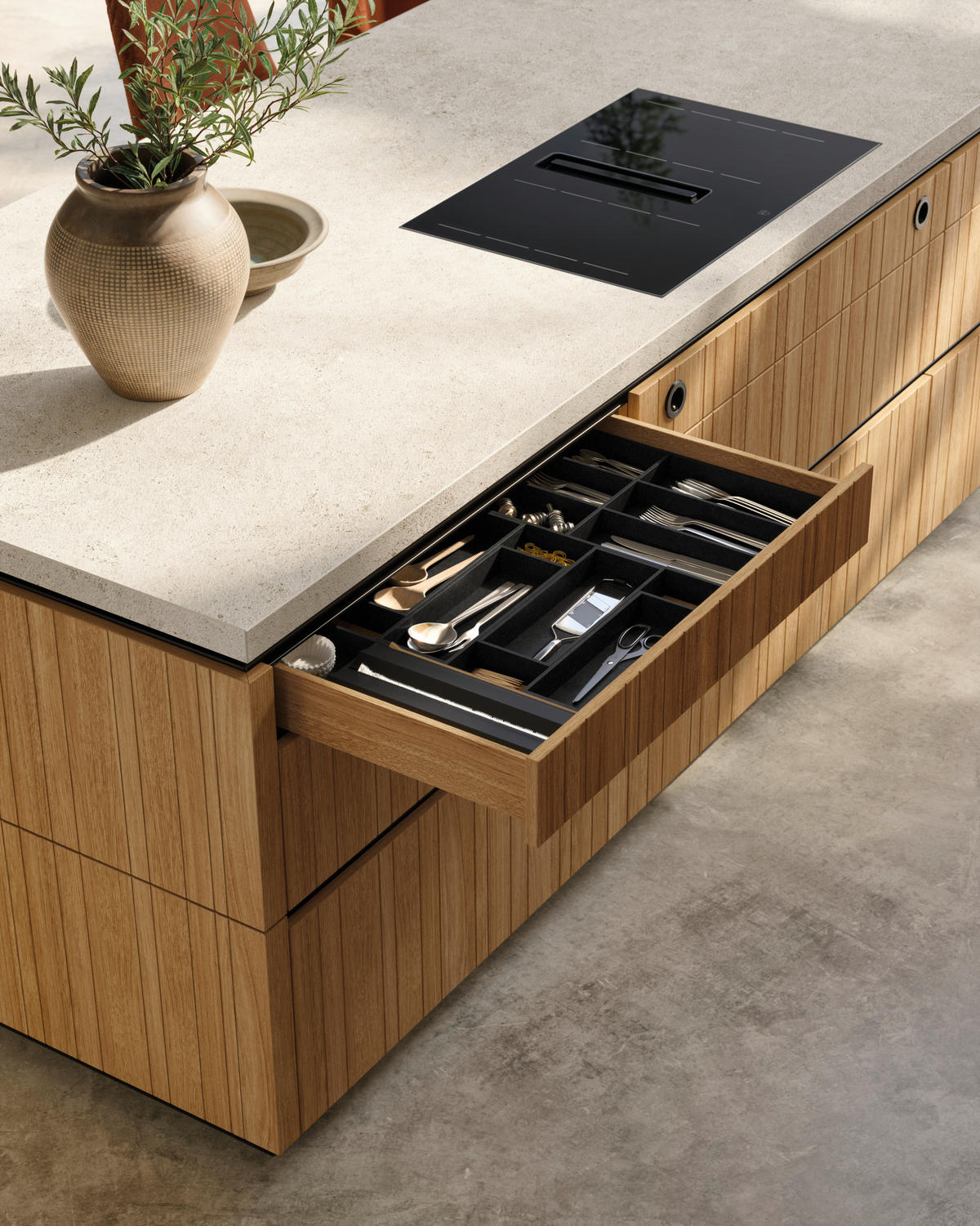 EINBAUKÜCHE   - Eichefarben, Design, Glas/Holz - Team 7