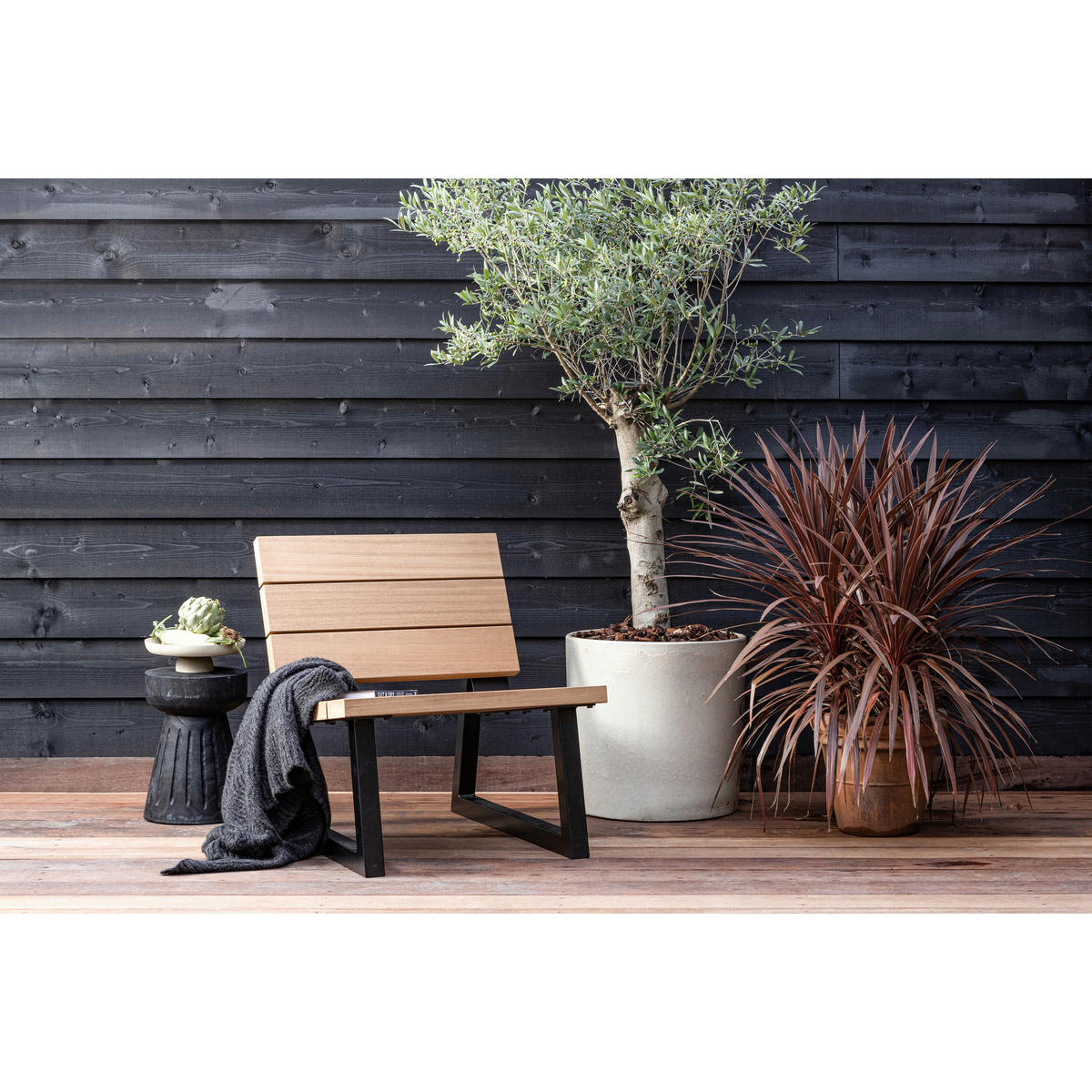 HOCKER in Holz Schwarz  - Schwarz, Design, Holz (28/40/28cm) - Livetastic
