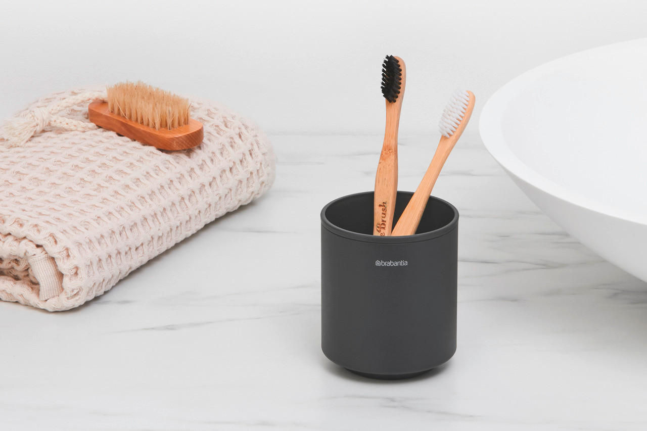 ZAHNPUTZBECHER MINDSET  - Grau, Basics, Kunststoff/Metall (8.1/9.4/8.1cm) - Brabantia
