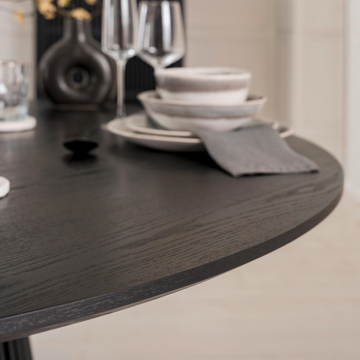 MATBORD i trä, trämaterial 140/140/75 cm   - svart, Modern, trämaterial/trä (140/140/75cm) - home24