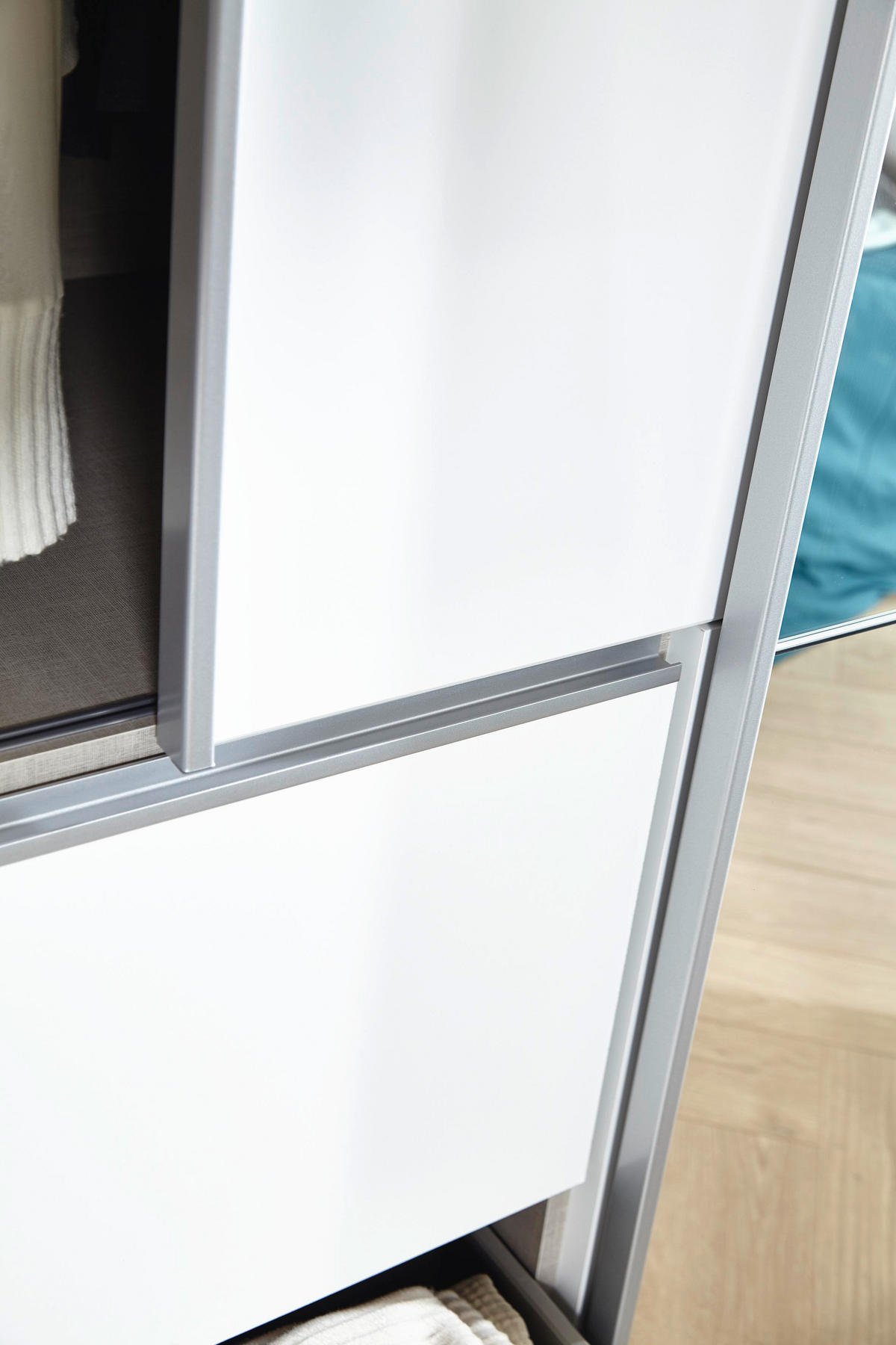 SCHWEBETÜRENSCHRANK 218/210/59 cm 2-türig Weiß  - Alufarben/Weiß, Design, Holzwerkstoff/Metall (218/210/59cm) - Rauch Möbel