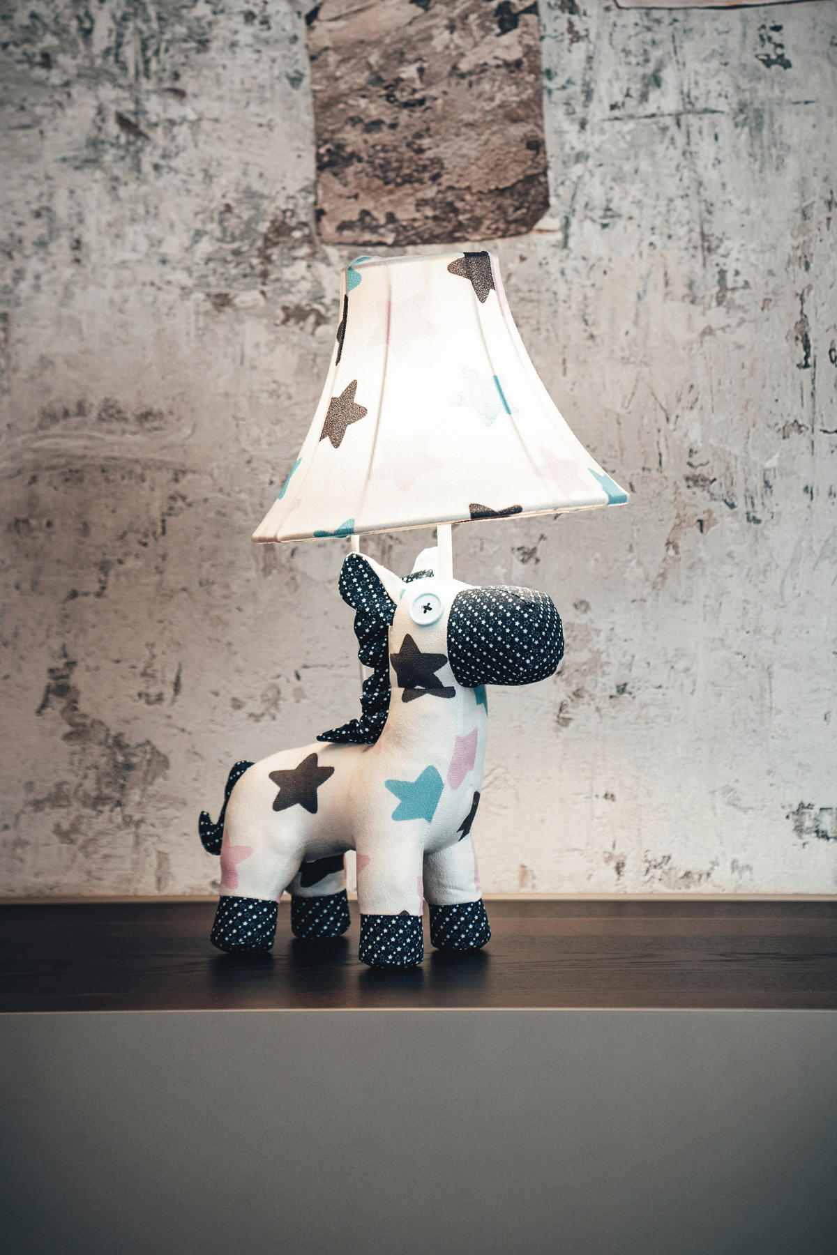 LED-KINDERTISCHLEUCHTE Finn das Pferd 26/30/47 cm  - Türkis/Multicolor, LIFESTYLE, Textil/Metall (26/30/47cm) - Happy Lamps