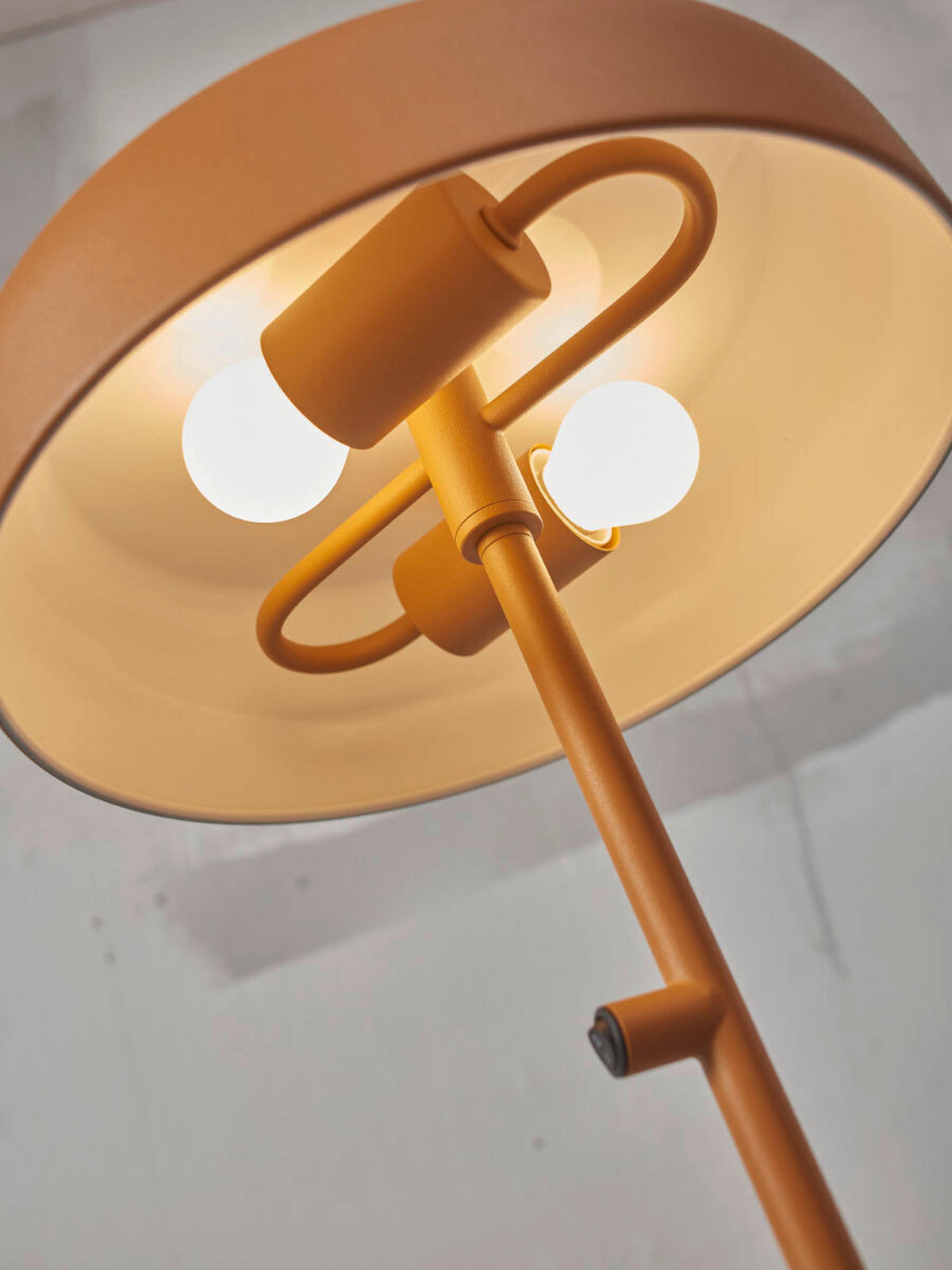 GOLVLAMPA it's about RoMi 30/145,5 cm    - orange, Trend, metall (30/145,5cm) - It's about Romi