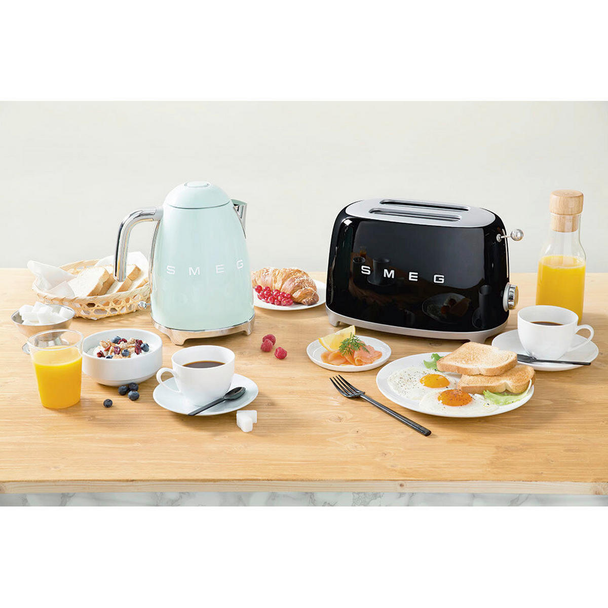 WASSERKOCHER 1.7 l  - Schwarz, Basics, Metall - SMEG