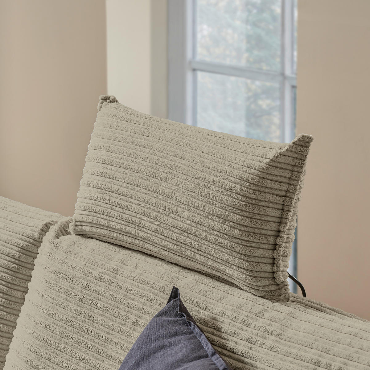 ECKSOFA in Cord Greige  276/173 cm  - Greige/Schwarz, KONVENTIONELL, Textil/Metall (276/173cm) - Carryhome