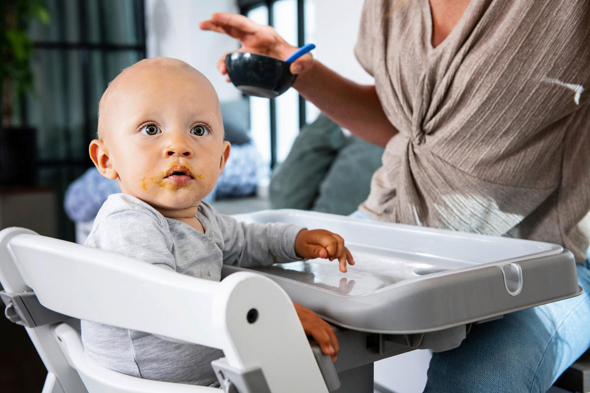 ESS- UND SPIELBRETT Alpha Tray  - Grau, Trend, Kunststoff (46/56,5/22,5cm) - Hauck