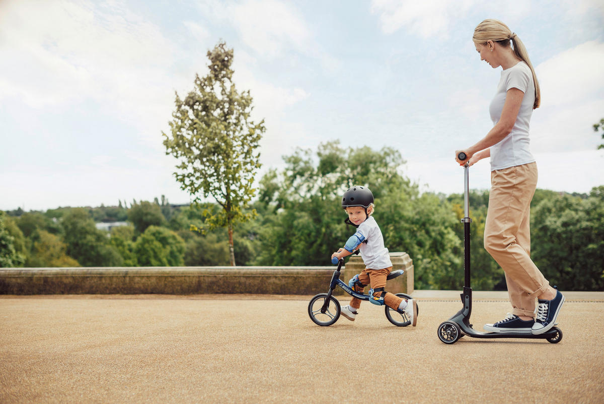 KINDERSCOOTER ULTIMUM LIGHTS  - Grau, Basics, Kunststoff/Metall (63/39,5/101cm) - GLOBBER