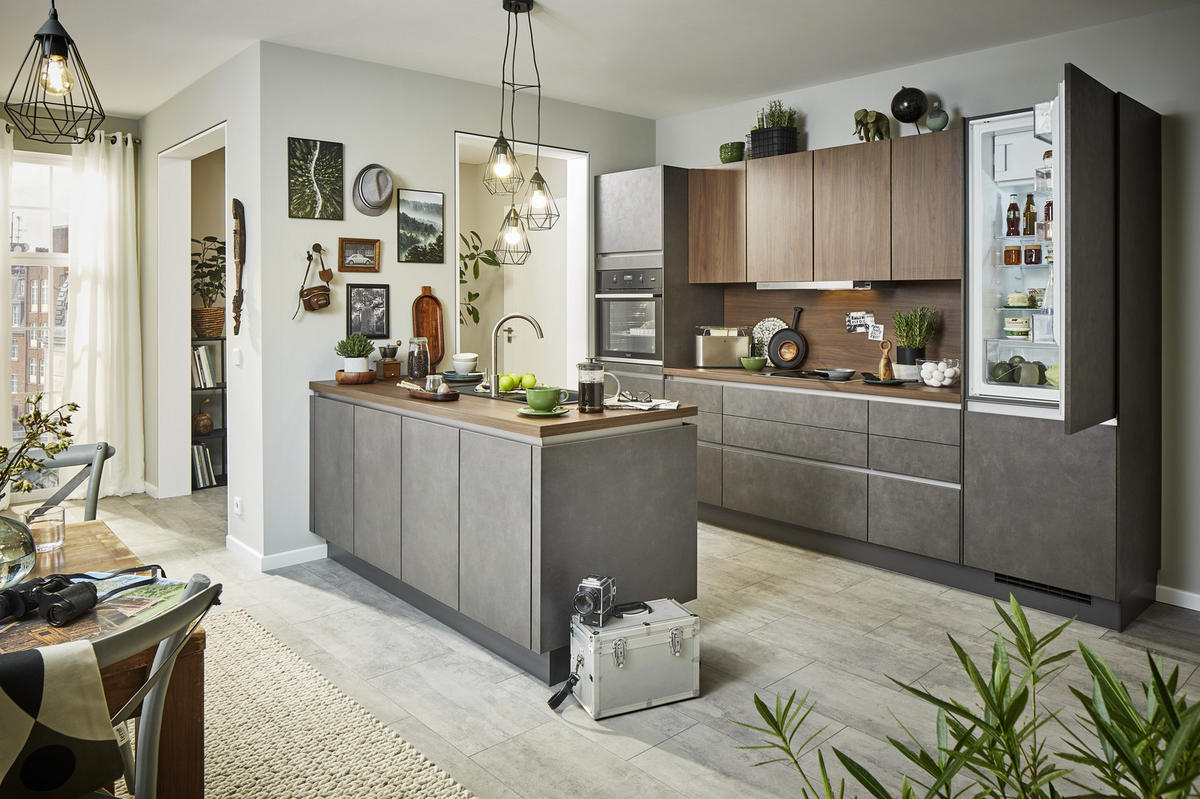 INBYGGNADSKÖK   - Design, trämaterial - Celina
