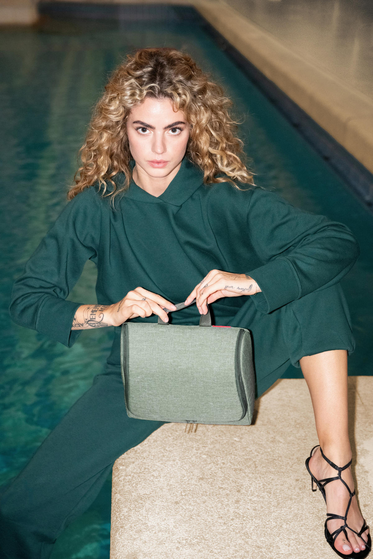 KOSMETIKTASCHE  - Jadegrün, Basics, Textil (28/23/10cm) - Reisenthel