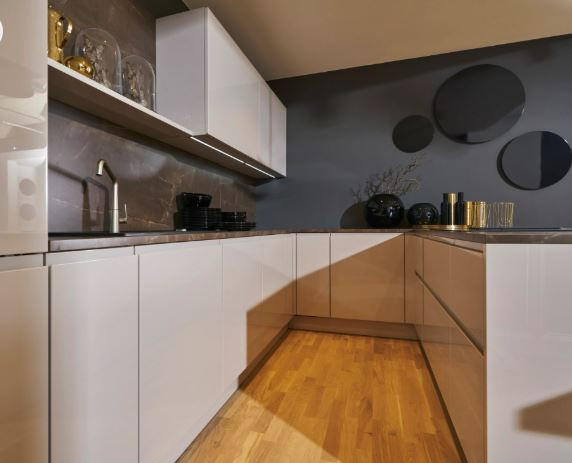 BEÉPÍTHETŐ KONYHA - szahara, Design, faalapú anyag - Dieter Knoll