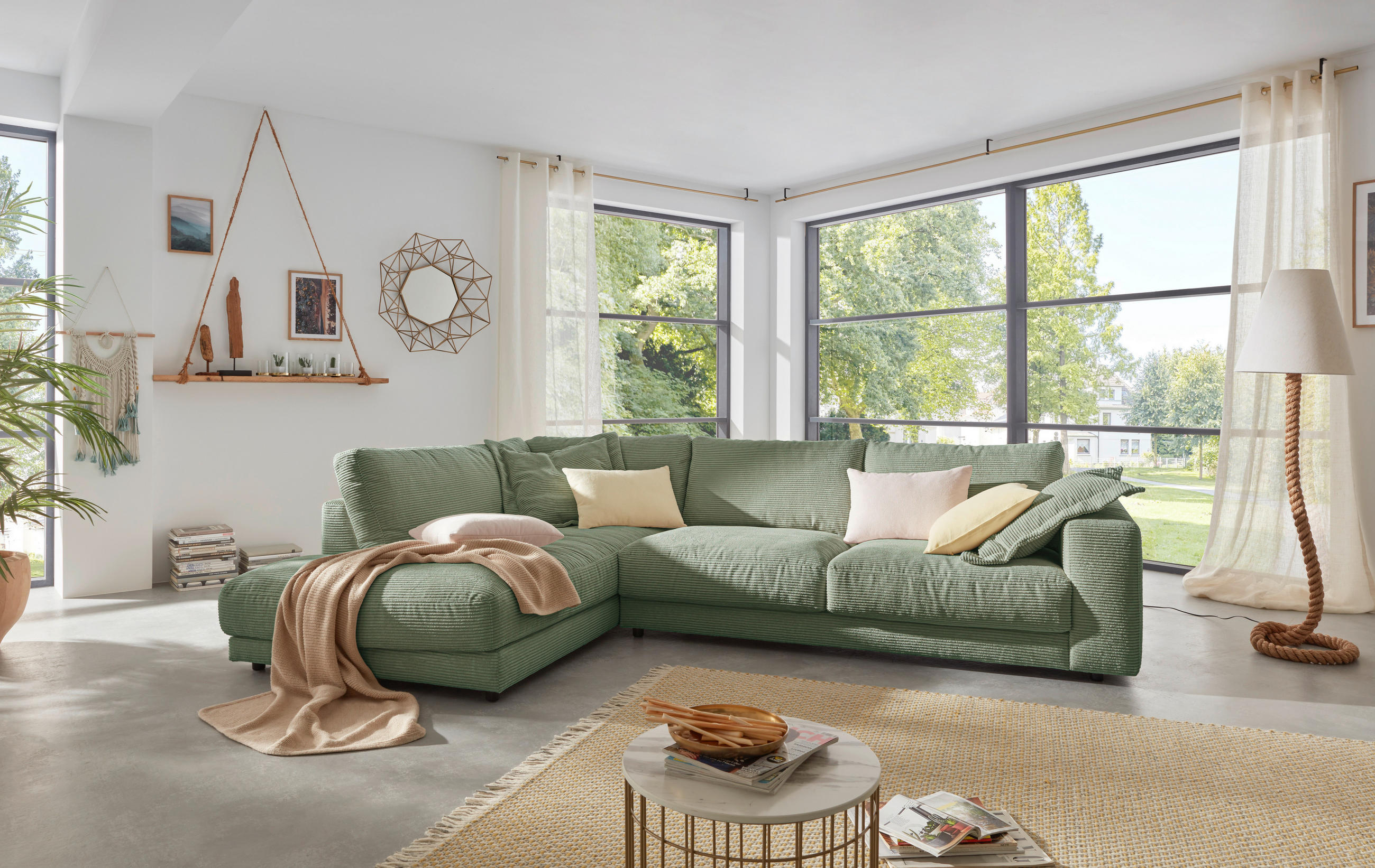 ECKSOFA in Cord Dunkelgrün  - Dunkelgrün/Schwarz, Design, Kunststoff/Textil (224/325cm) - Hom`in