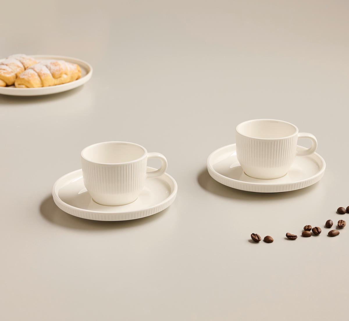 ESZPRESSZÓ CSÉSZE ÉS CSÉSZEALJ  - fehér, Design, kerámia - Dieter Knoll
