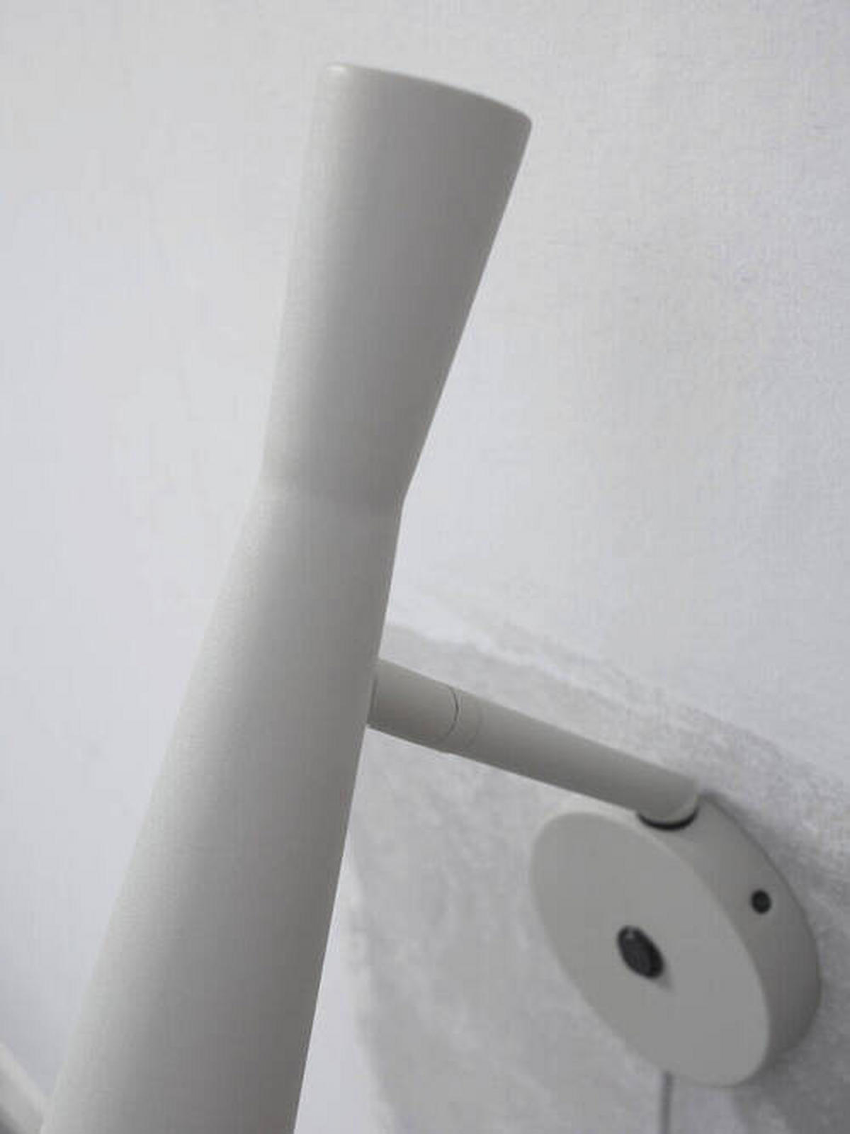 VÄGGLAMPA it's about RoMi 26/10,5/34,5 cm   - ljusgrå, Trend, metall (26/10,5/34,5cm) - It's about Romi
