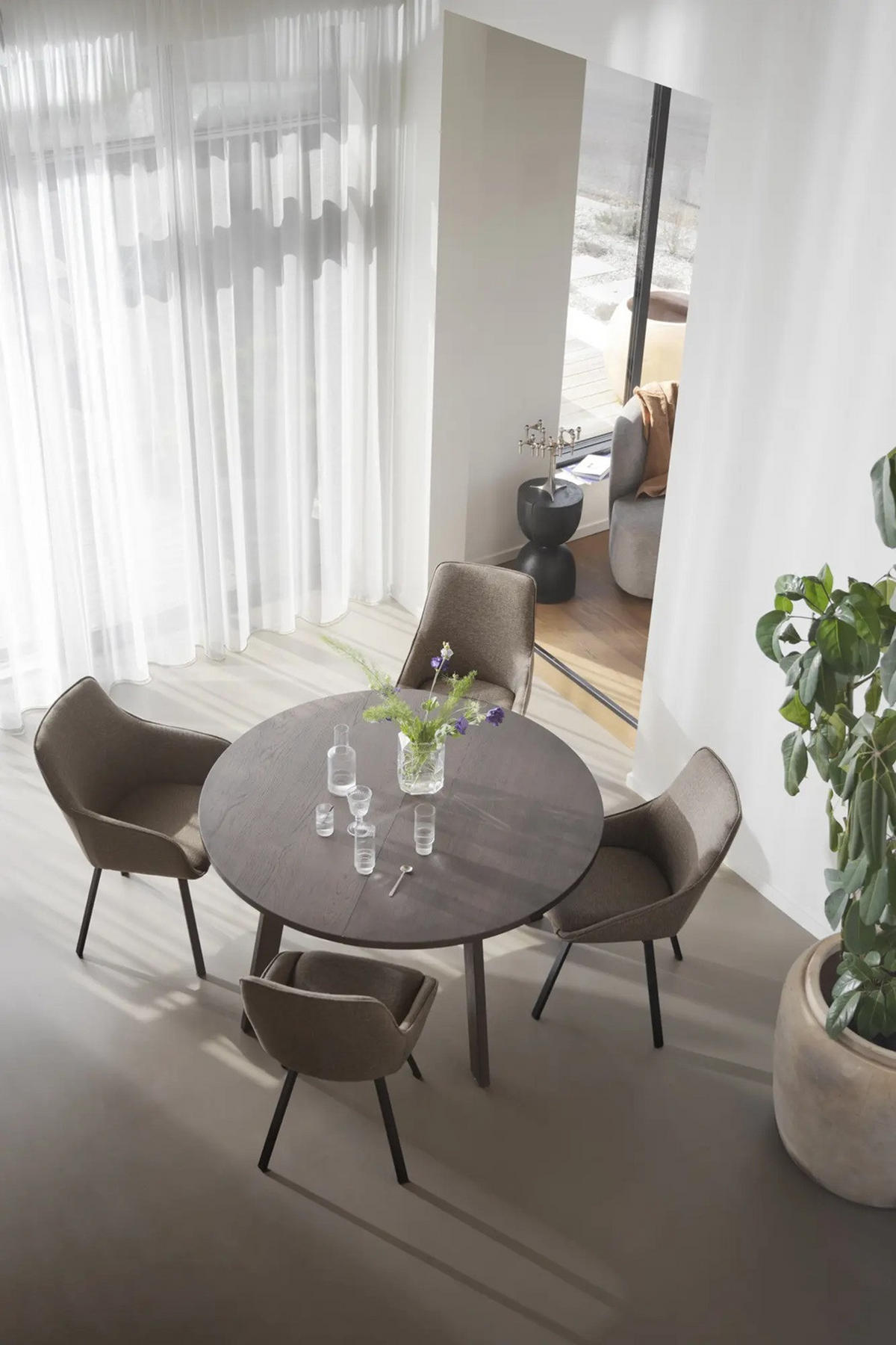 MATBORD i trä 130/130/75 cm   - brun, Klassisk, trä (130/130/75cm) - Rowico