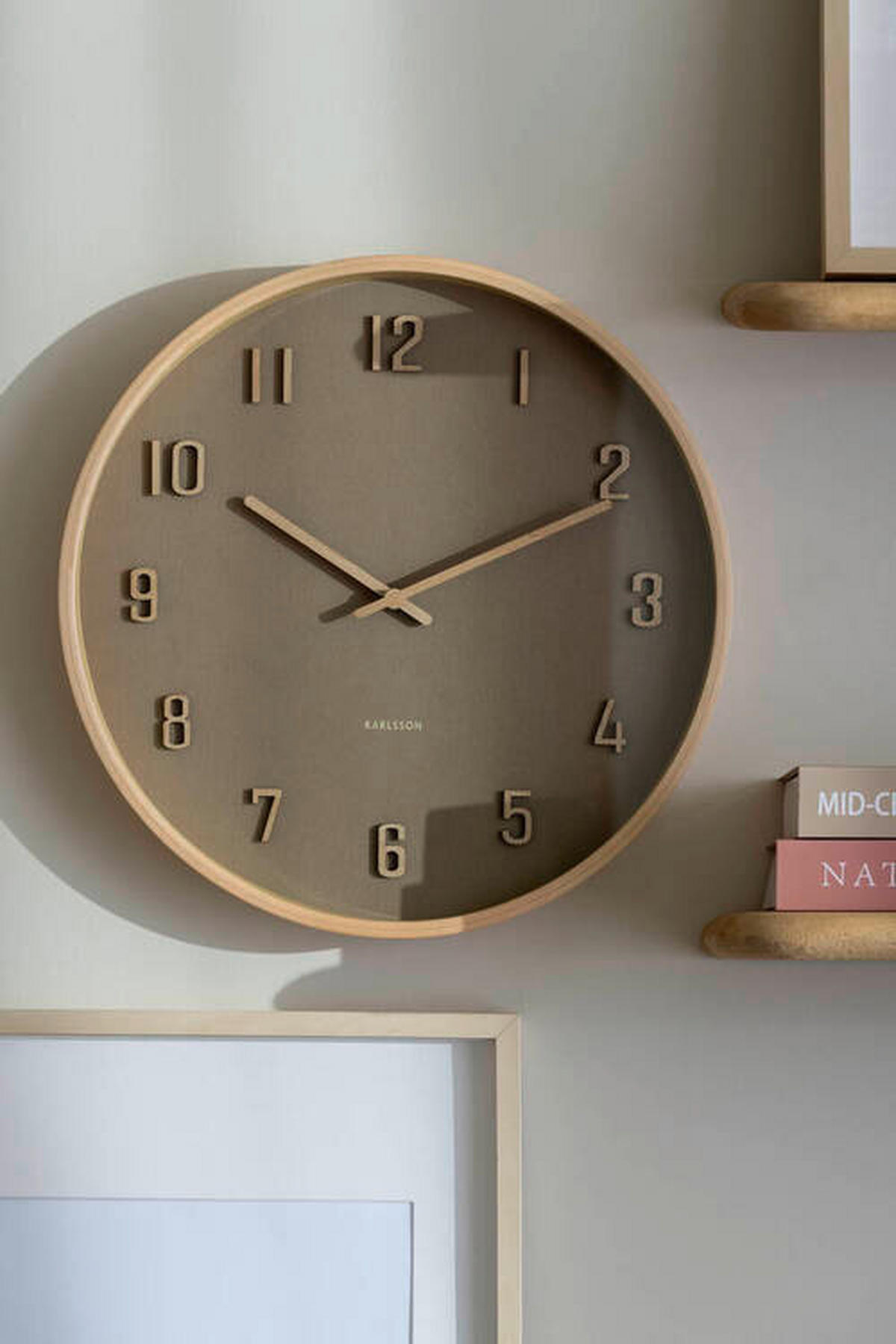 WANDUHR Nervadura Hellbraun  - Hellbraun, Basics, Holzwerkstoff (22cm) - Karlsson