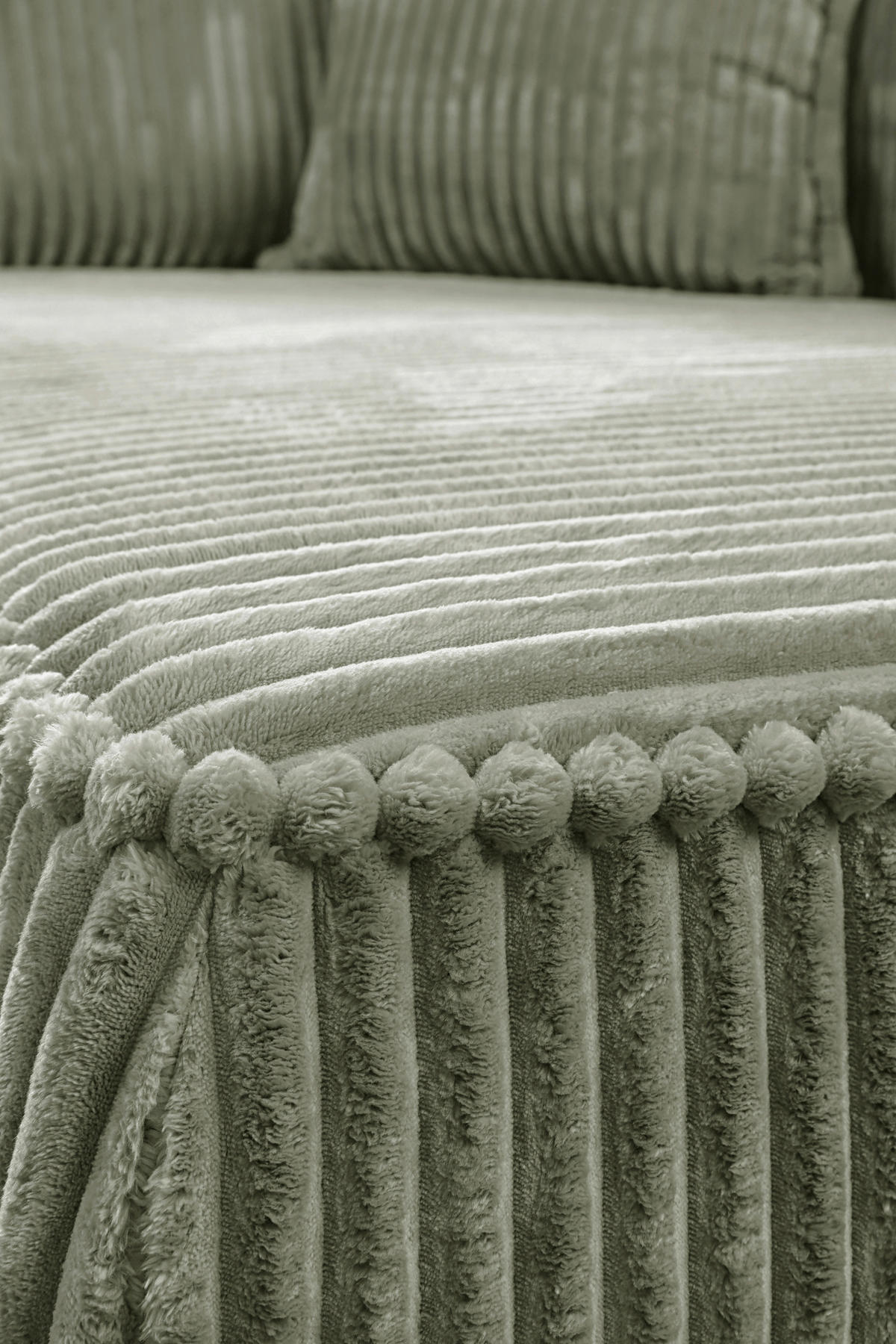SOFA in Cord Grün  - Schwarz/Grün, Design, Holz/Textil (223/95/121cm) - MID.YOU