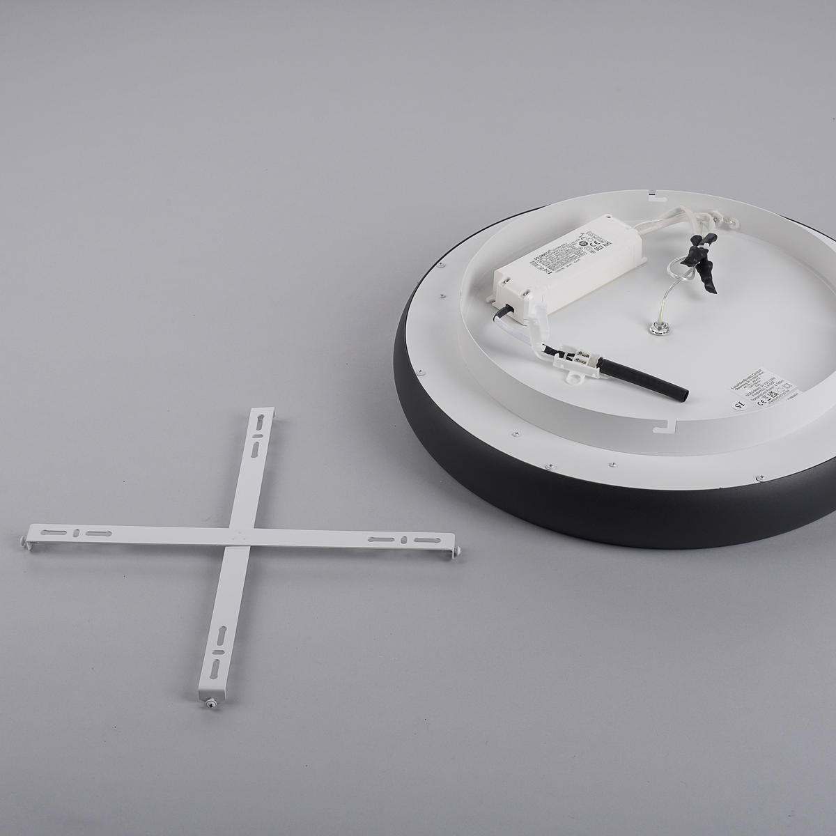 LED MENNYEZETI LÁMPA - fekete, Design, műanyag/fém (46,5/9,5cm)
