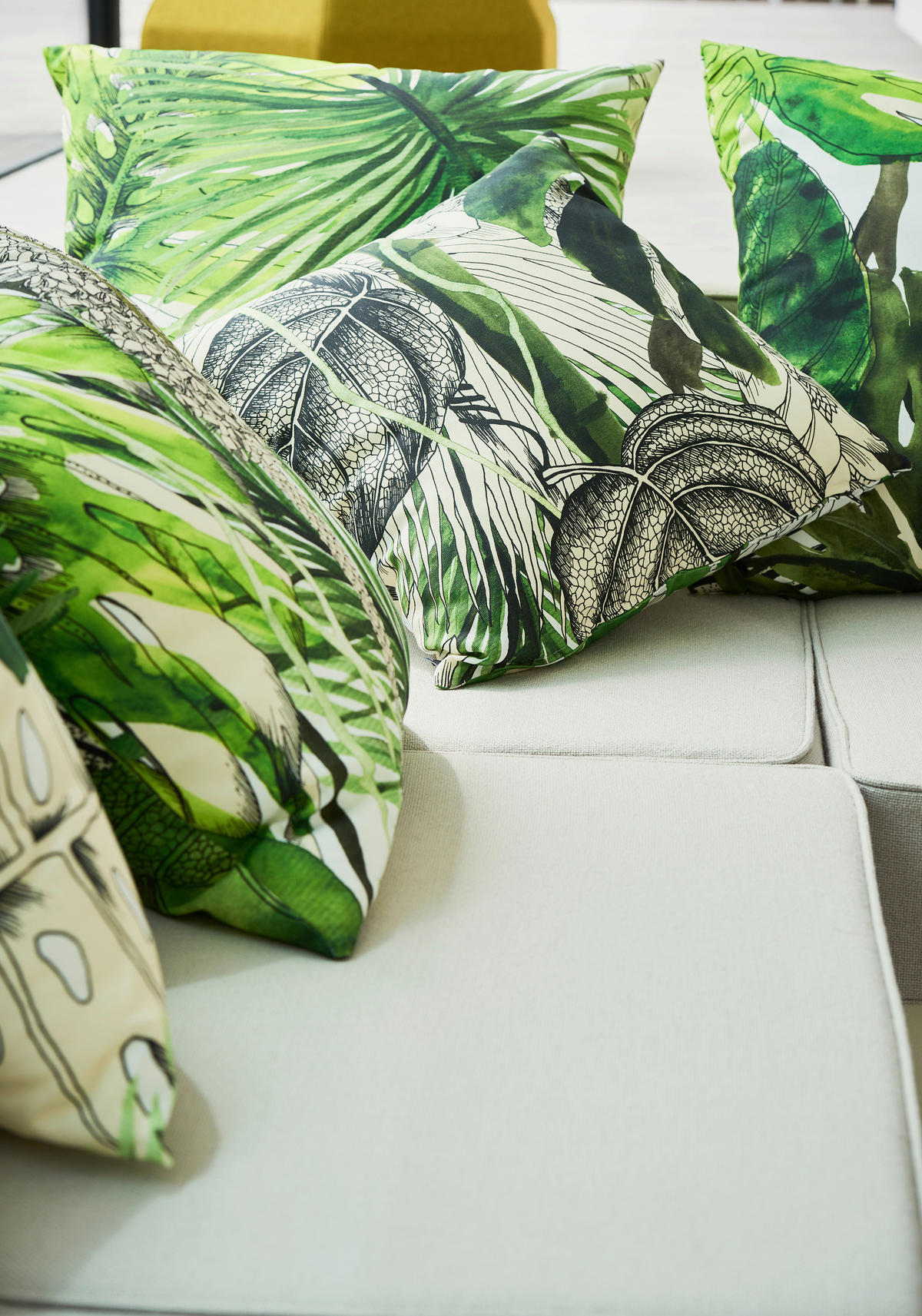 ZIERKISSEN Somnia 60/60 cm  - Schwarz/Weiß, Basics, Kunststoff (60/60cm) - Jan Kurtz