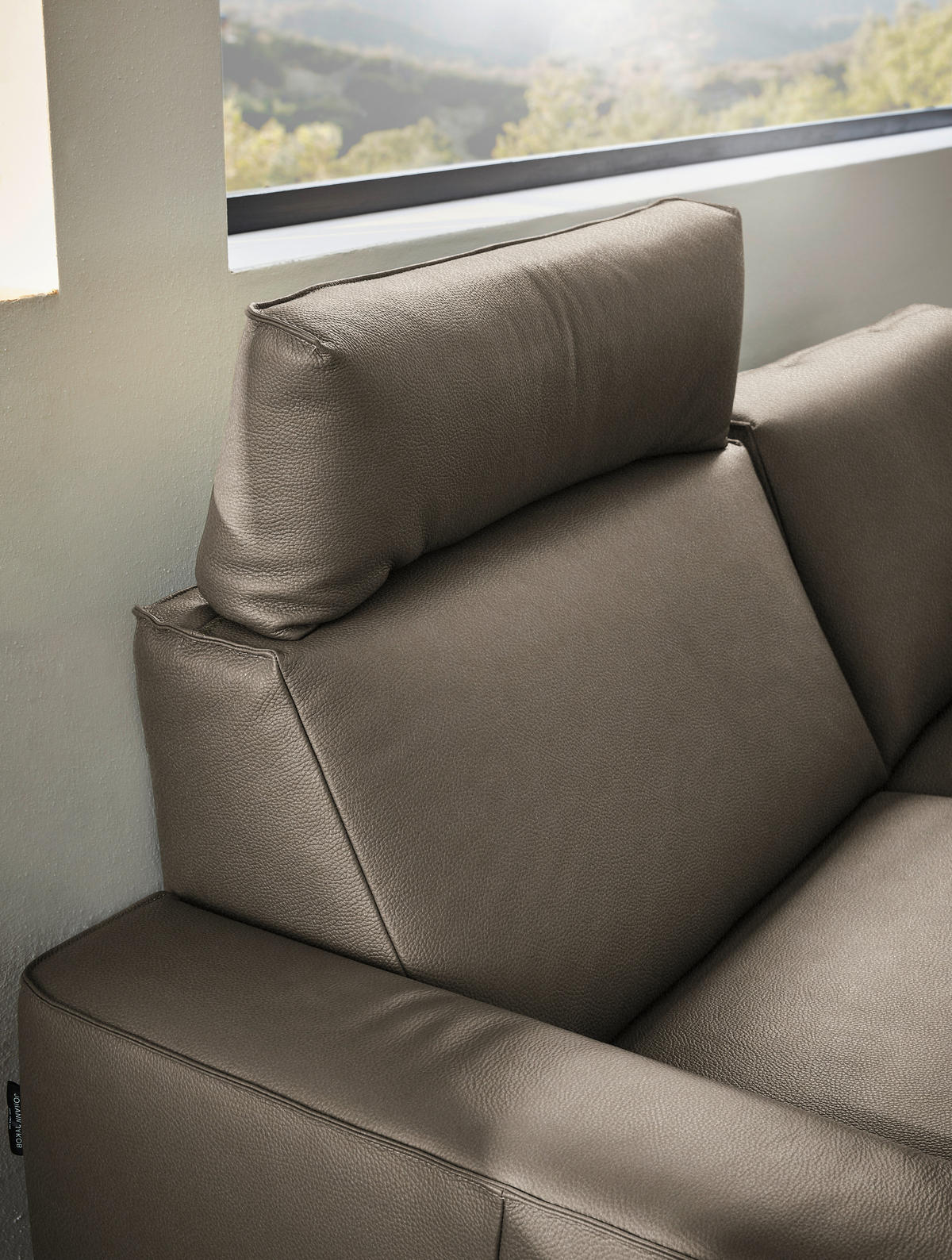 2,5-SITZER in Leder Taupe  - Taupe/Schwarz, Design, Leder/Metall (200/102/92cm) - Johann Jakob