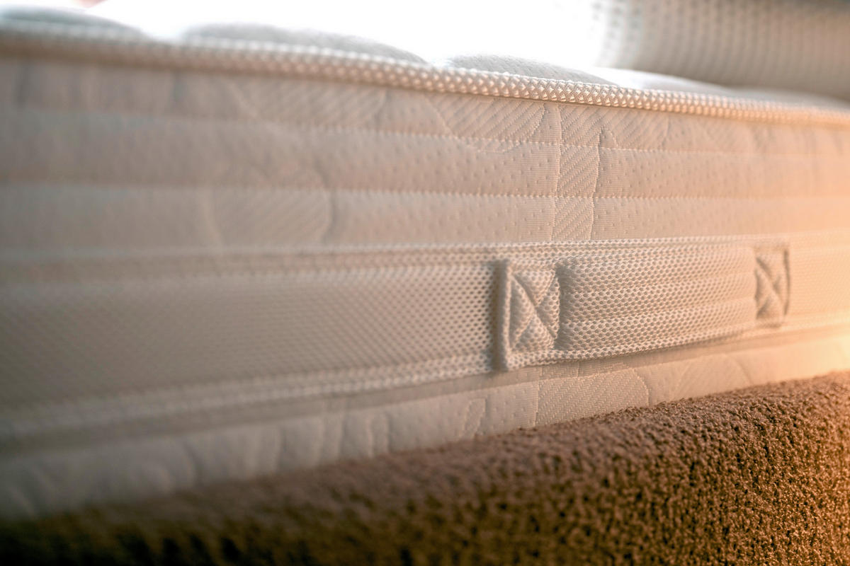 VZMETNICA 160/200 cm  - Design, tekstil (160/200cm) - Hespo