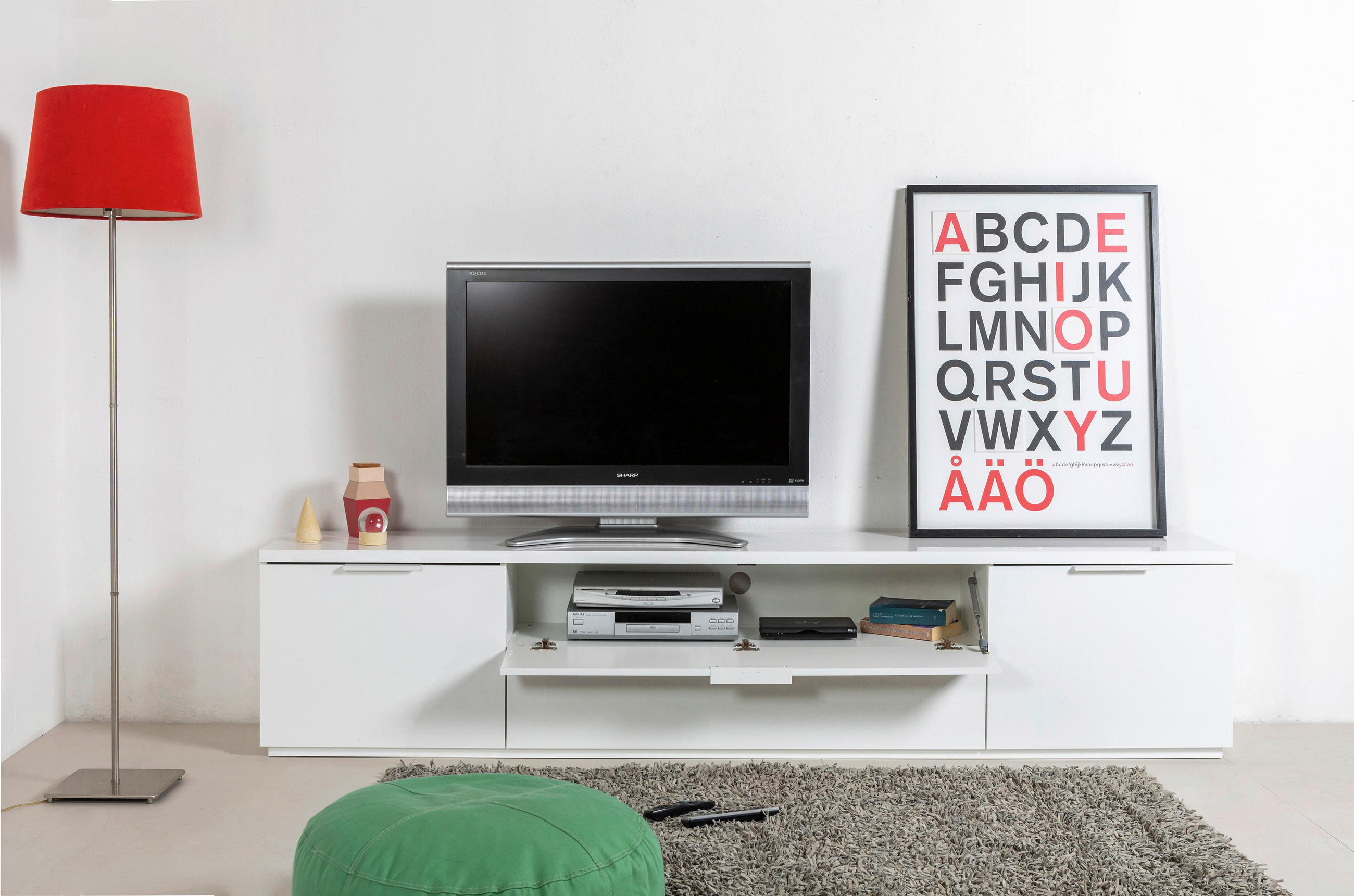 TV ELEMENT bijela visoki sjaj - bijela/bijela visoki sjaj, Moderno, drvni materijal/metal (240/50/40,5cm) - Carryhome