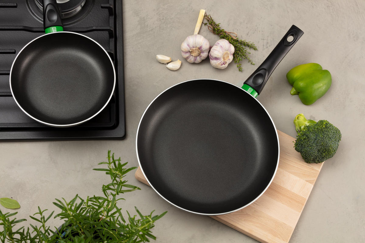 TIGAIE PENTRU PRĂJIT 28 cm  - verde/negru, Design, metal (28cm) - Chefkoch+Fackelmann