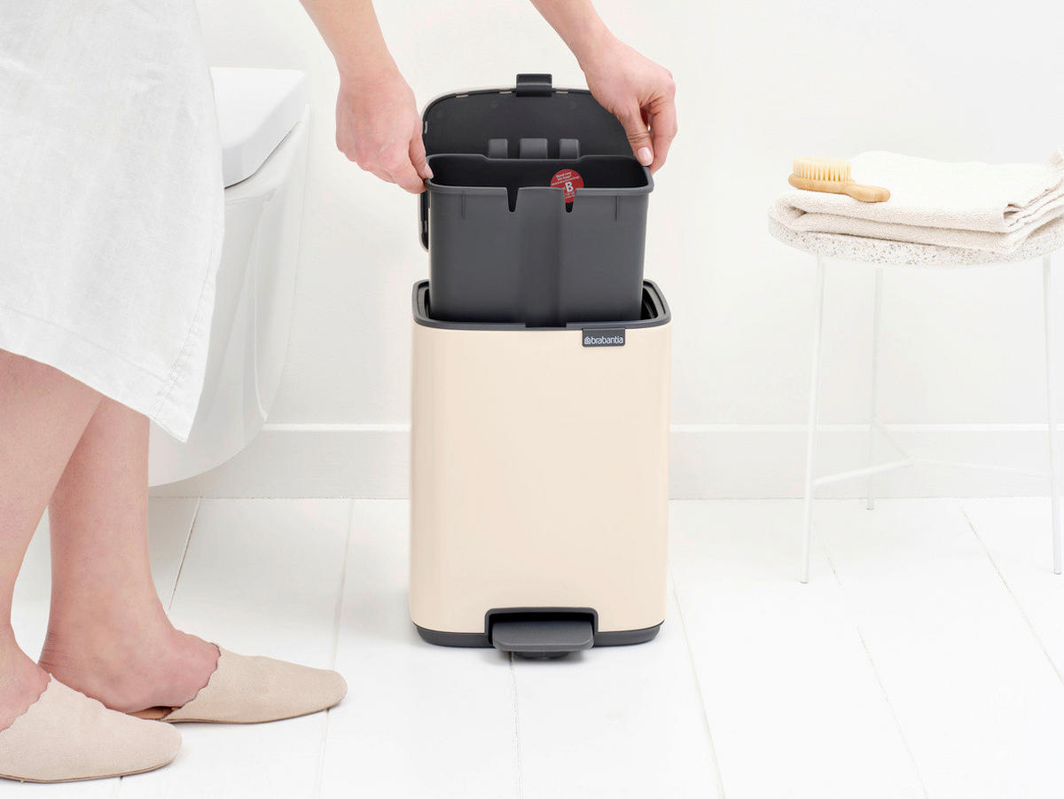 KOŠ S NOŽNOM PAPUČICOM  7 l  Bo  - bež/antracit, Basics, metal/plastika (24,2/31/24,2cm) - Brabantia